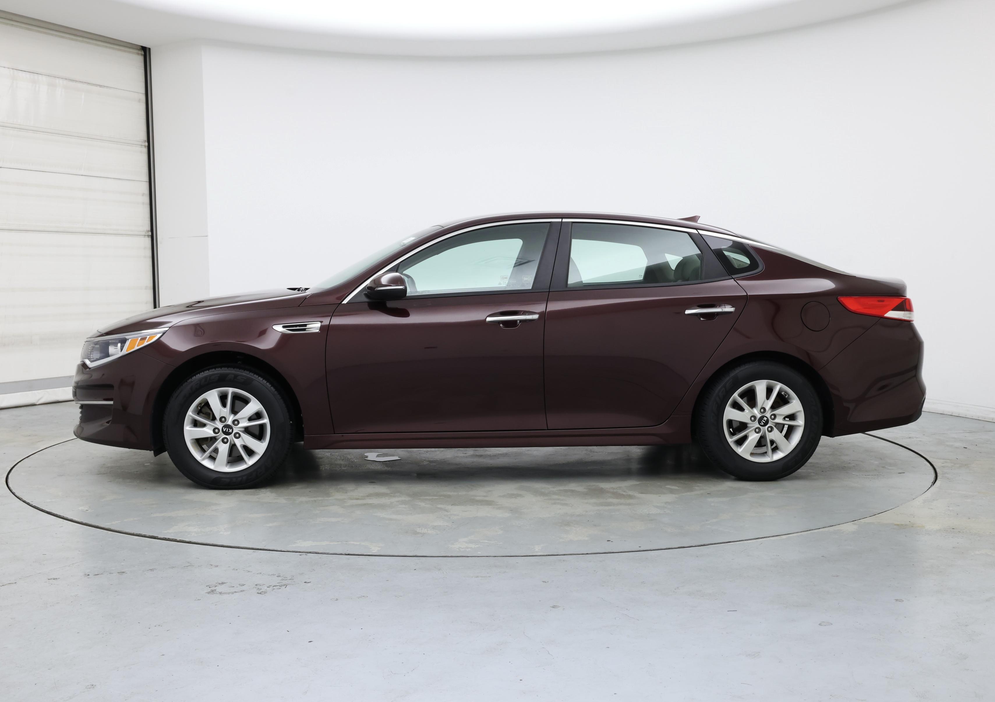 Thumbnail: 2016 Kia Optima - 3