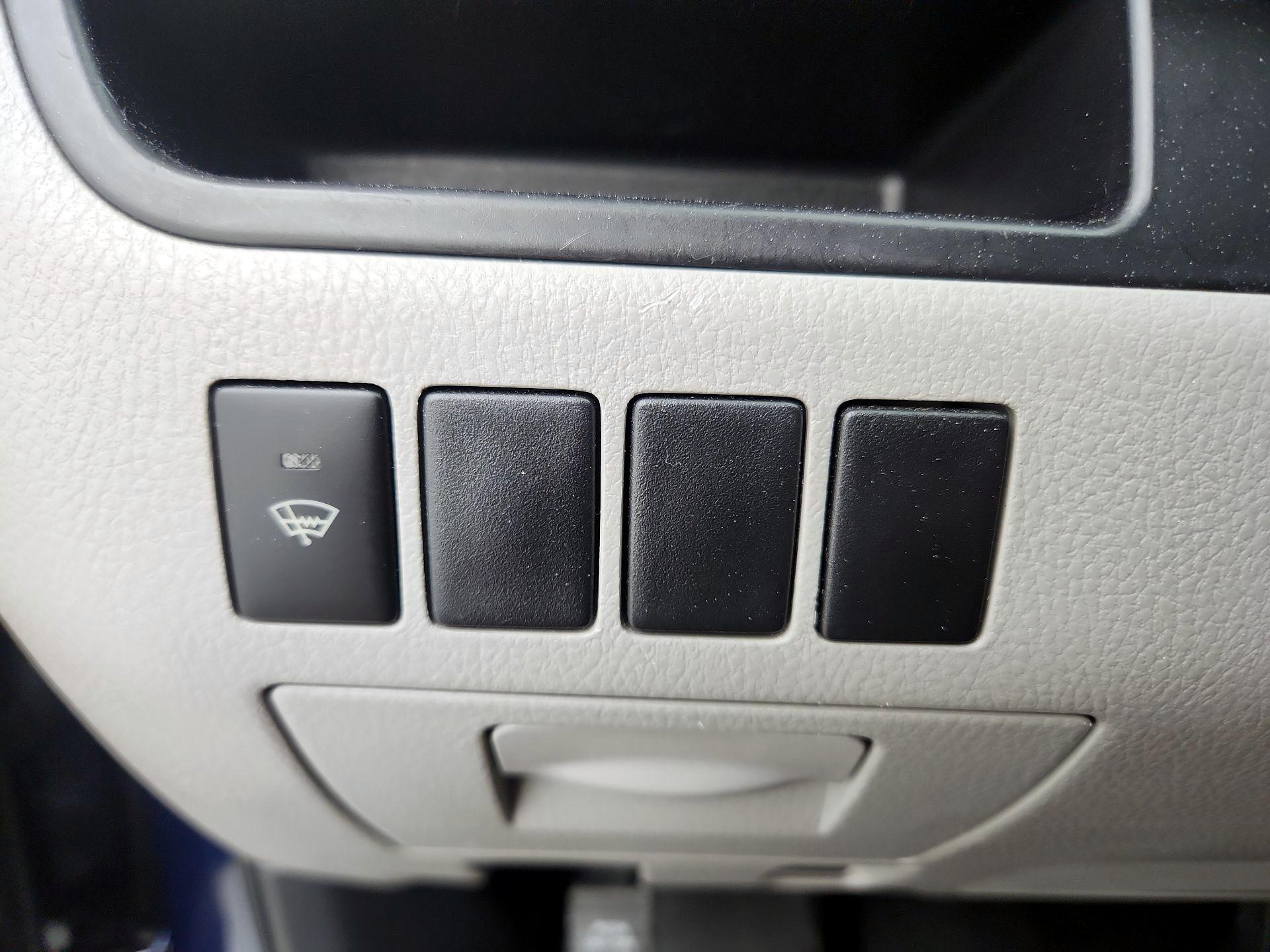Thumbnail: 2016 Toyota Highlander - 13