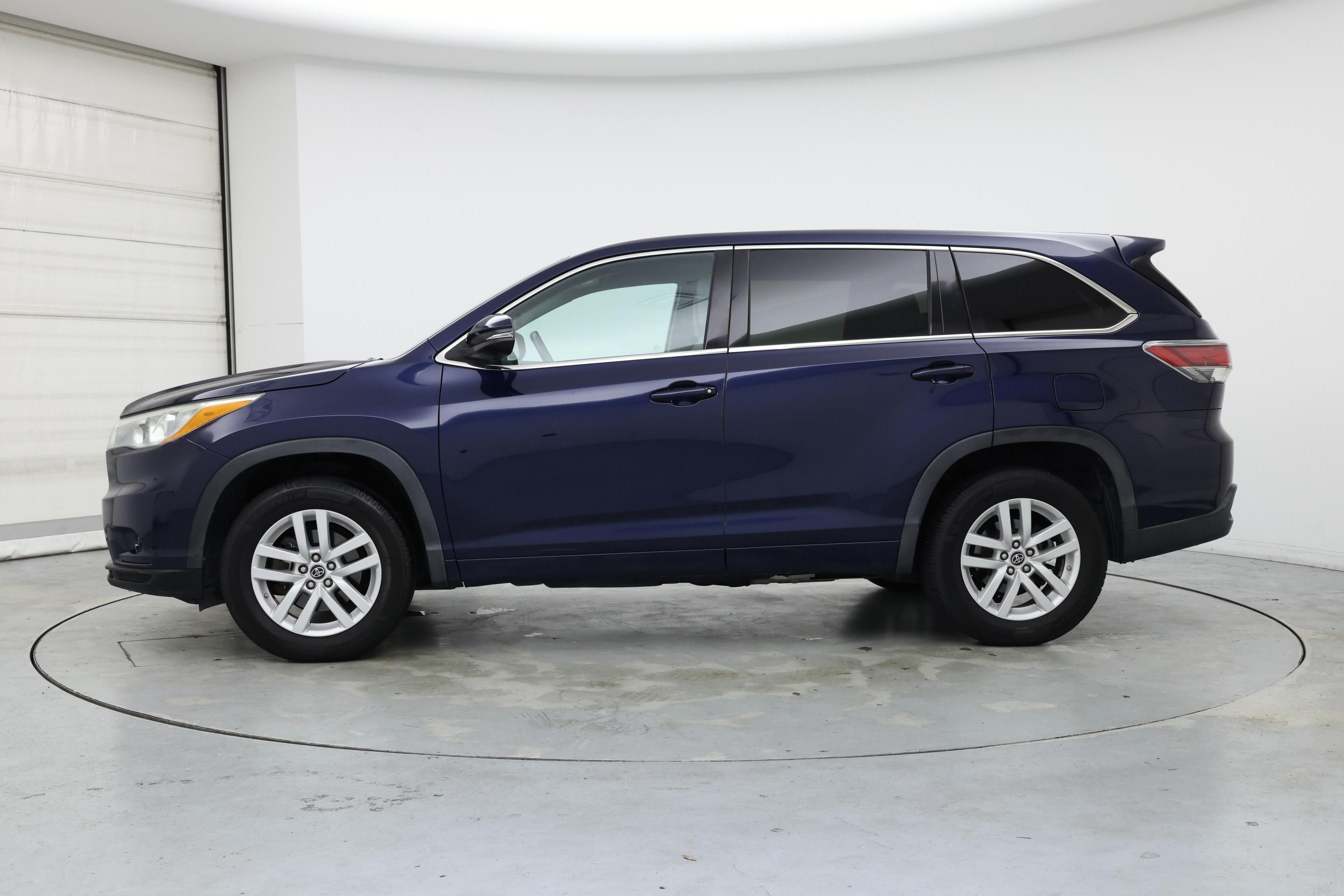 Thumbnail: 2016 Toyota Highlander - 3
