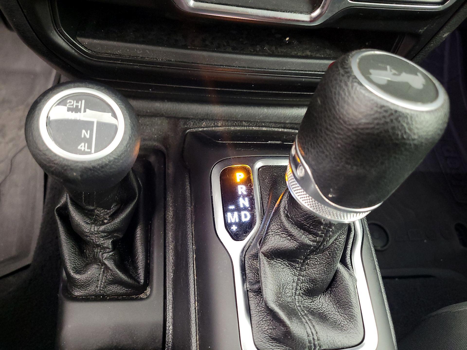 Thumbnail: 2020 Jeep Wrangler - 15