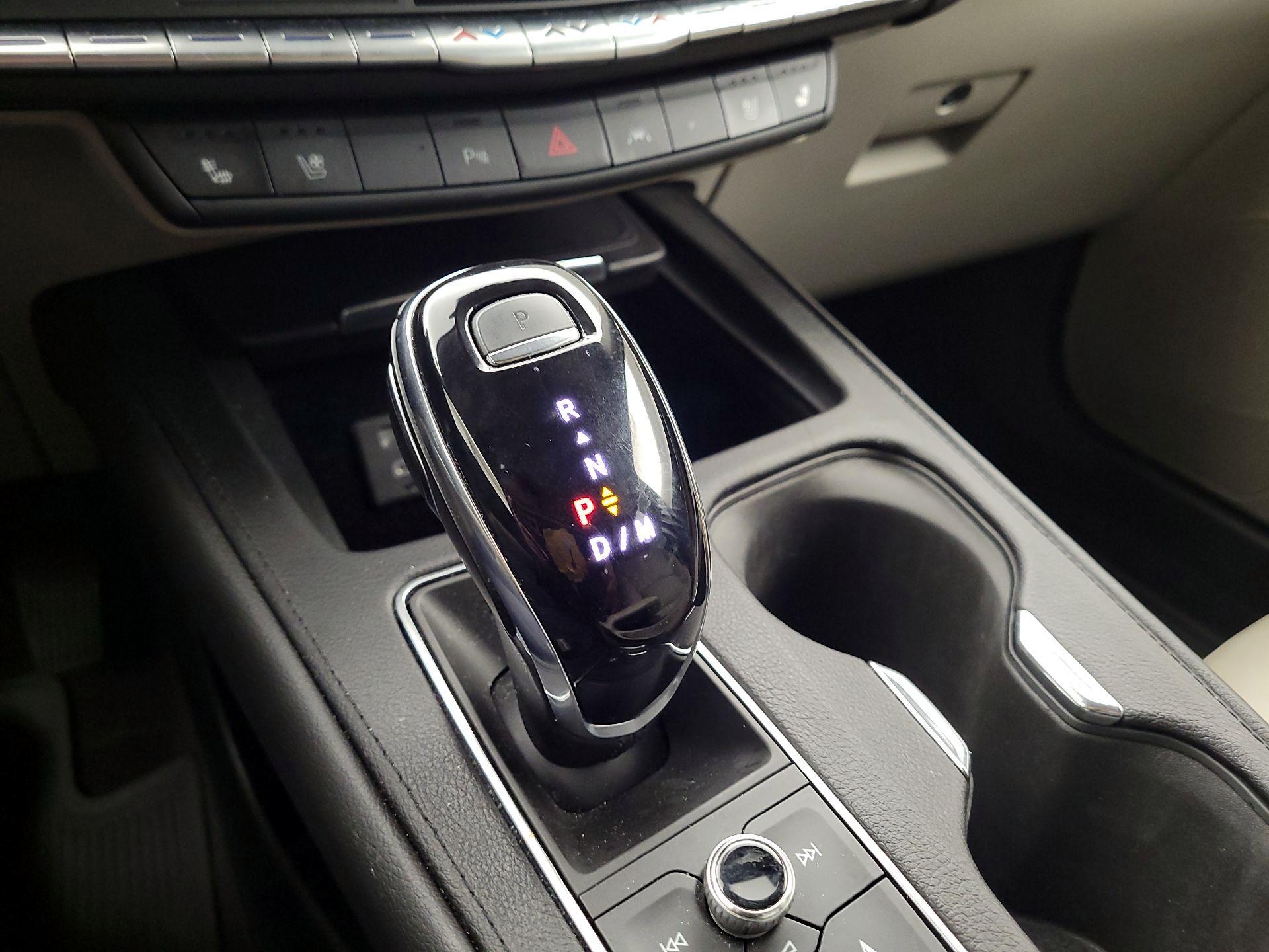Thumbnail: 2020 Cadillac XT4 - 18