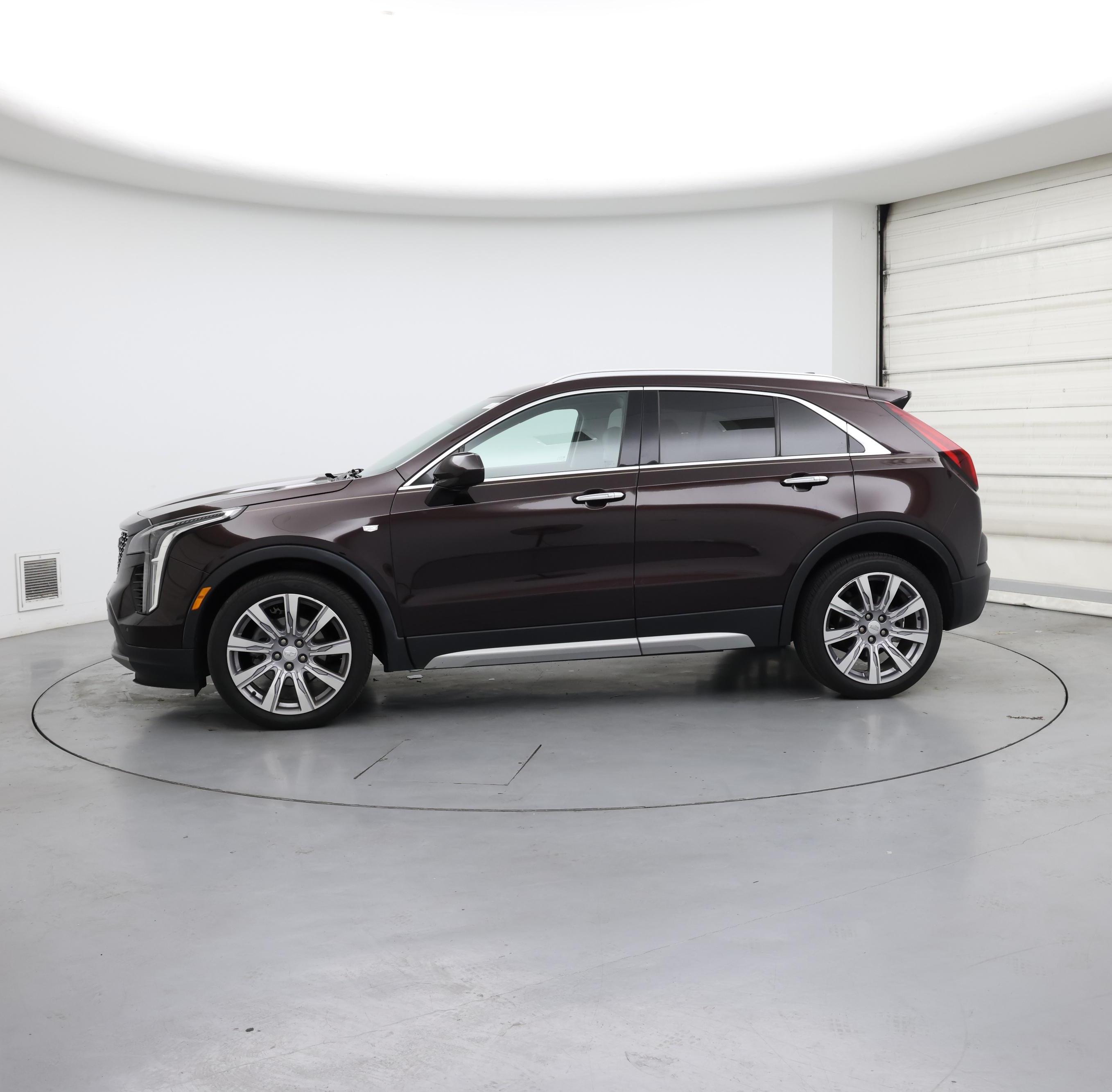Thumbnail: 2020 Cadillac XT4 - 3