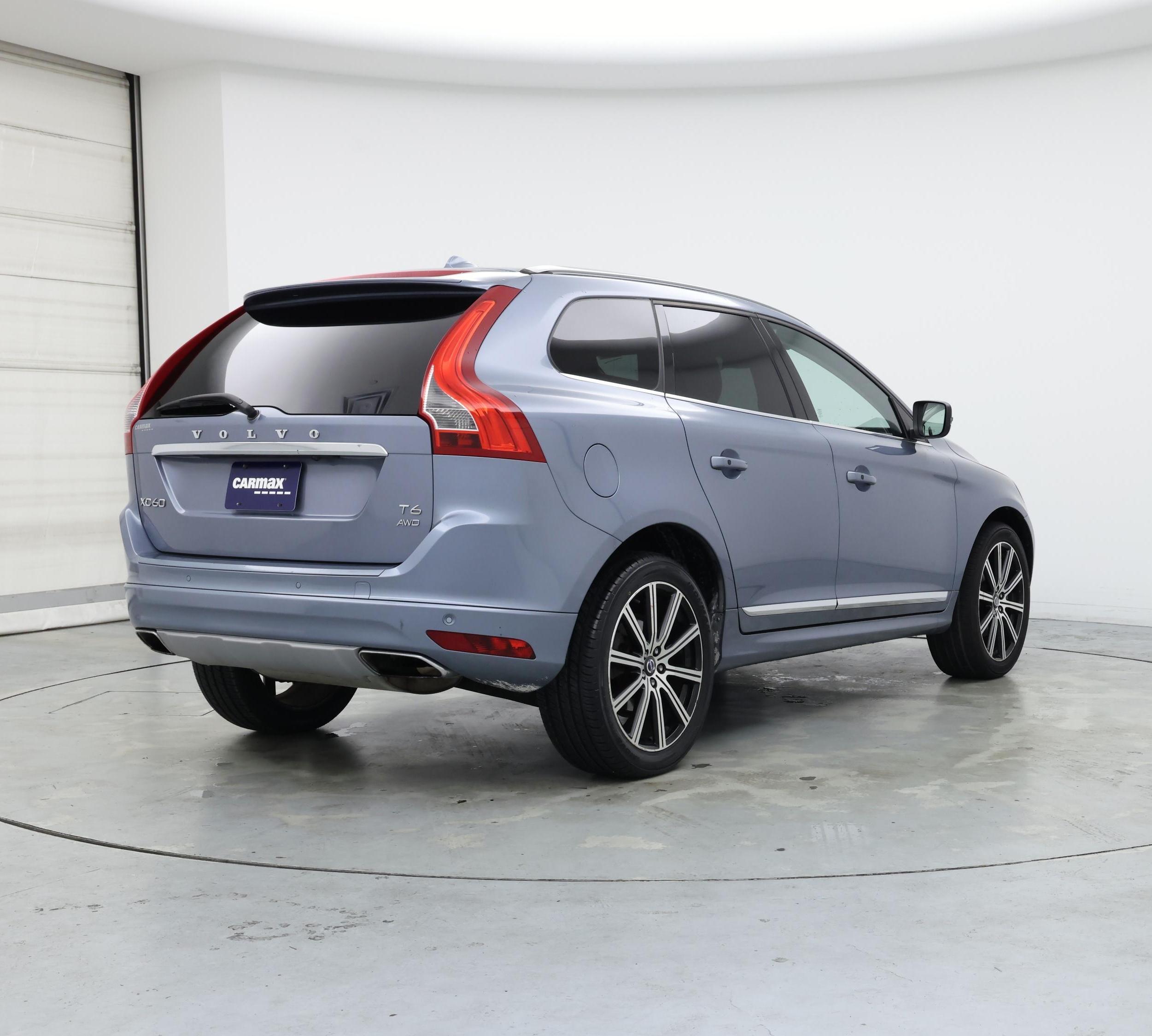 Thumbnail: 2017 Volvo XC60 - 8
