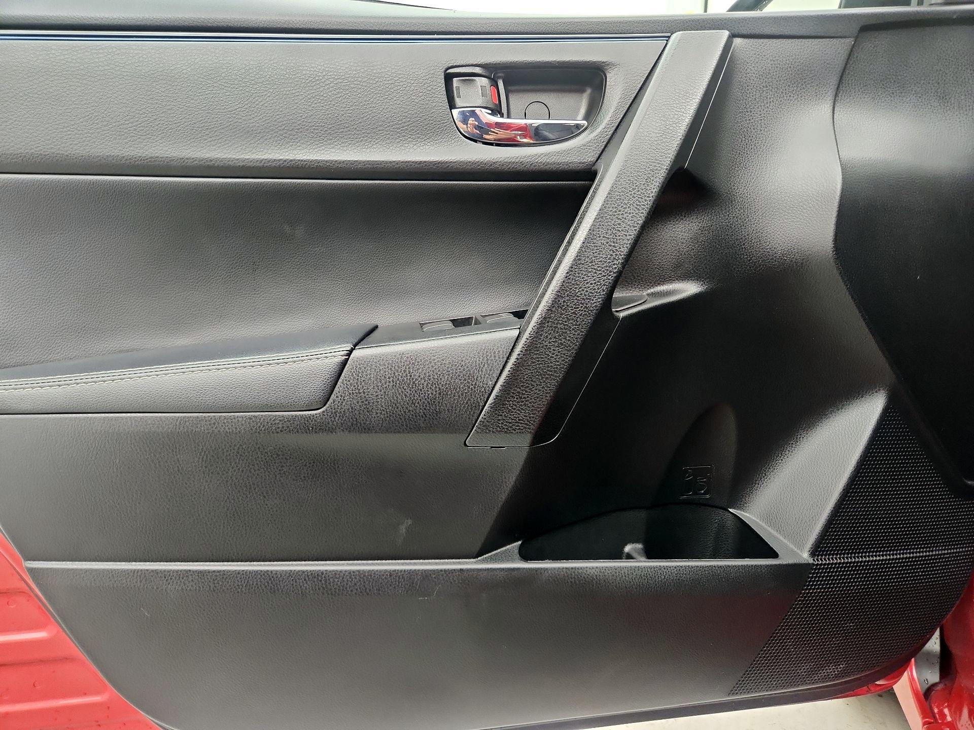 Thumbnail: 2017 Toyota Corolla - 12