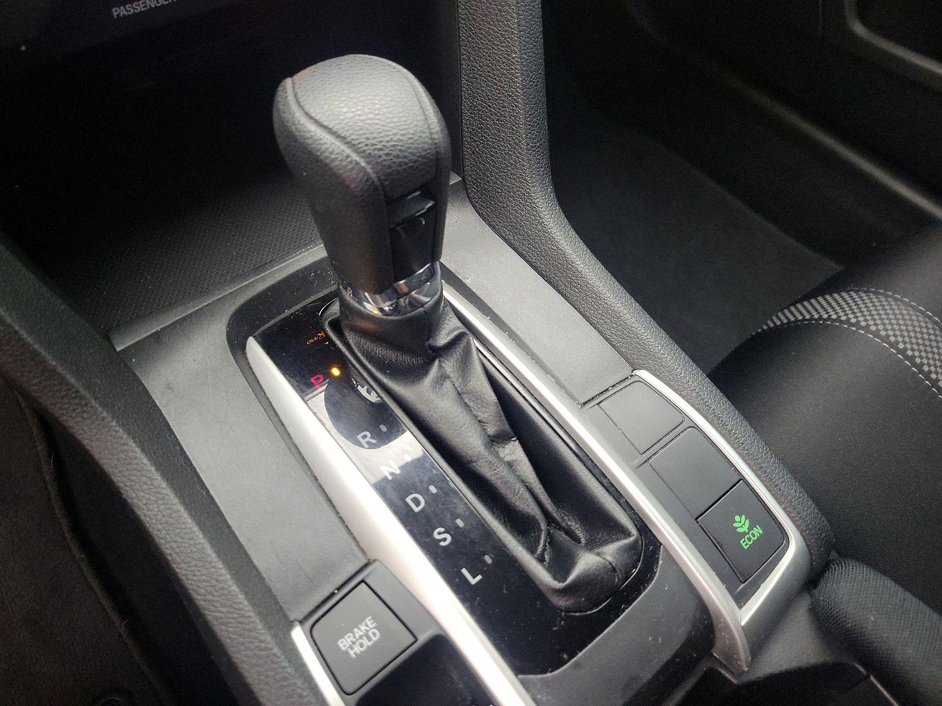 Thumbnail: 2019 Honda Civic - 17