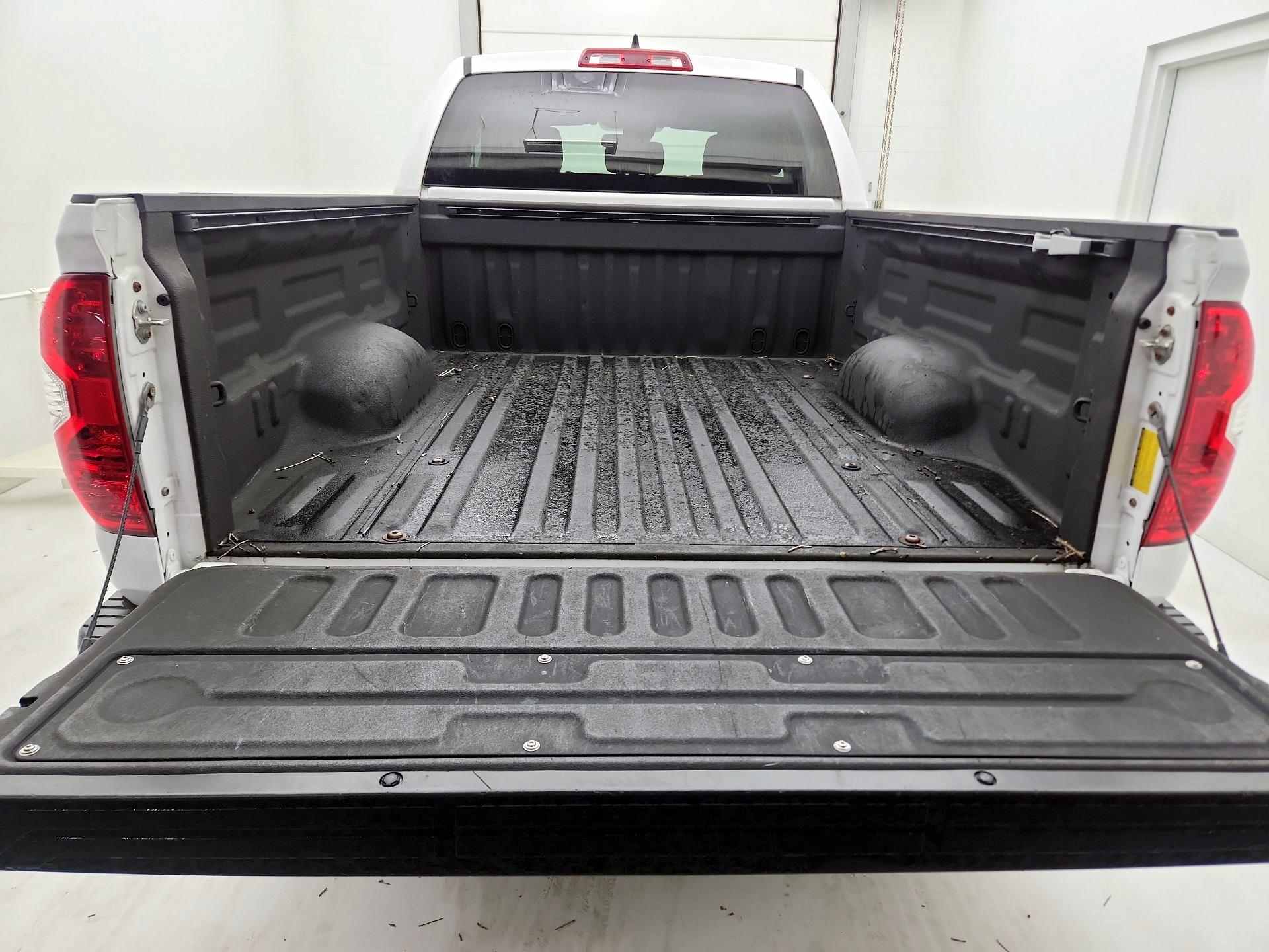 Thumbnail: 2021 Toyota Tundra - 20
