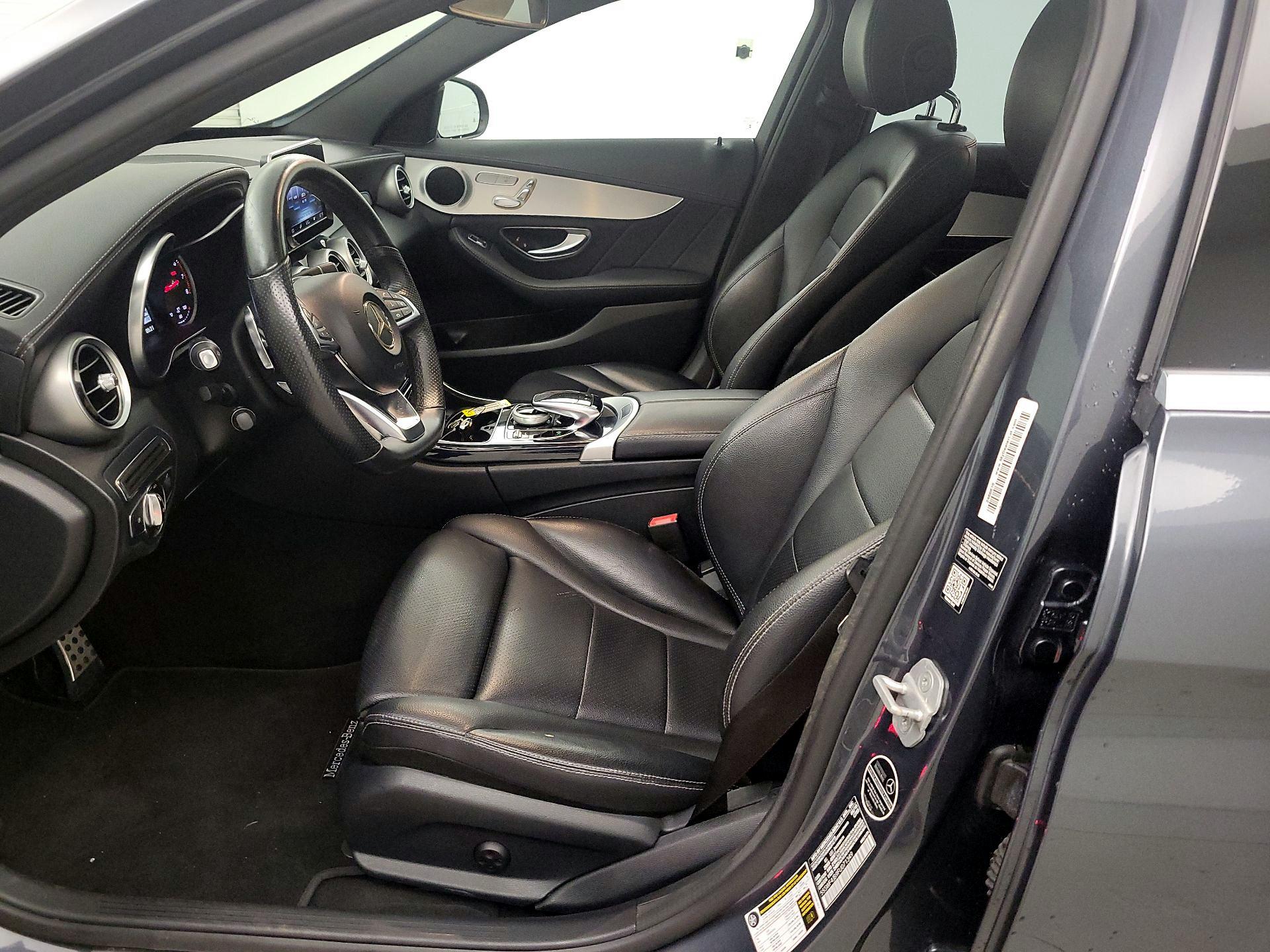 Thumbnail: 2015 Mercedes-Benz C-Class - 9
