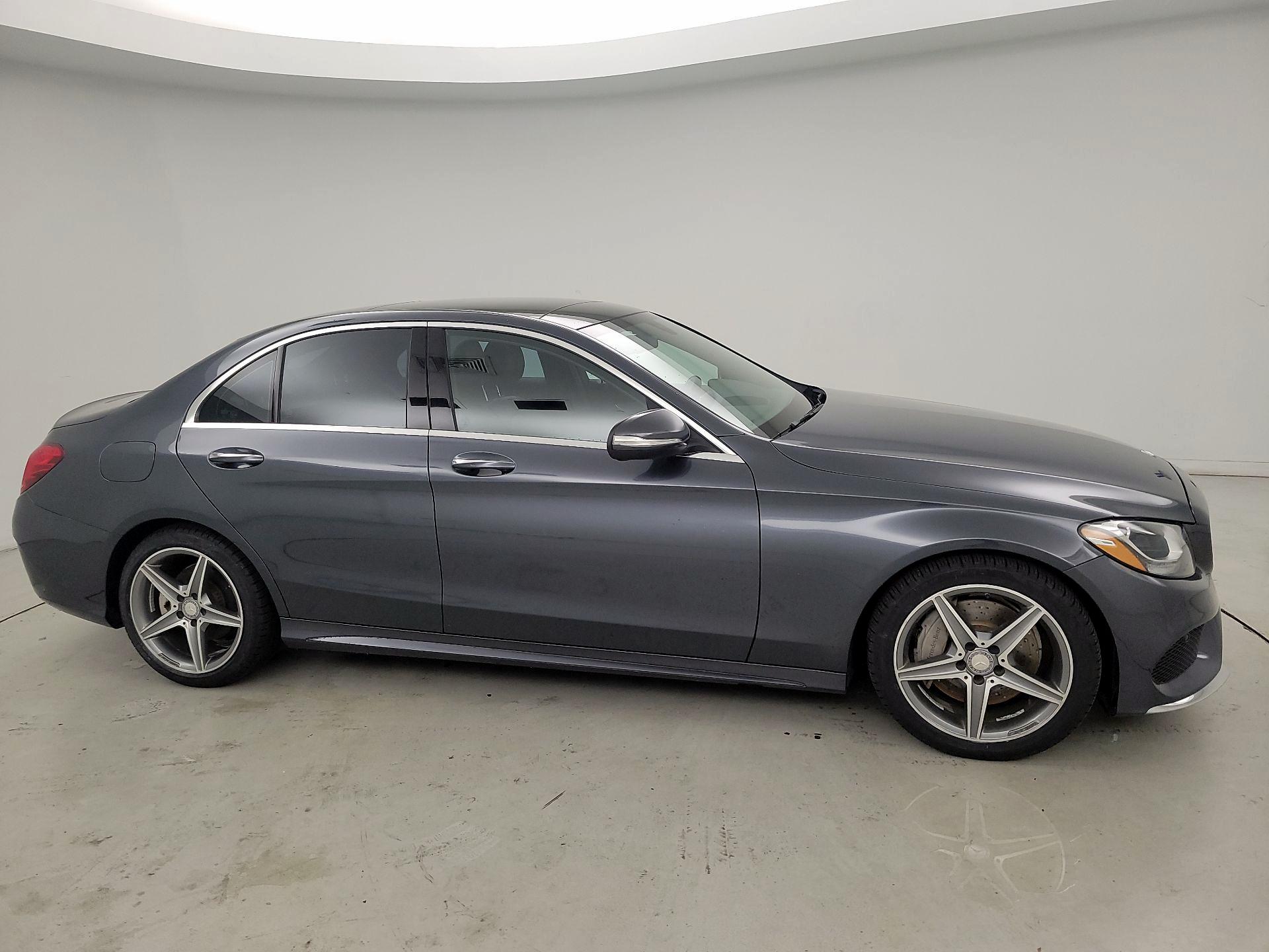 Thumbnail: 2015 Mercedes-Benz C-Class - 4