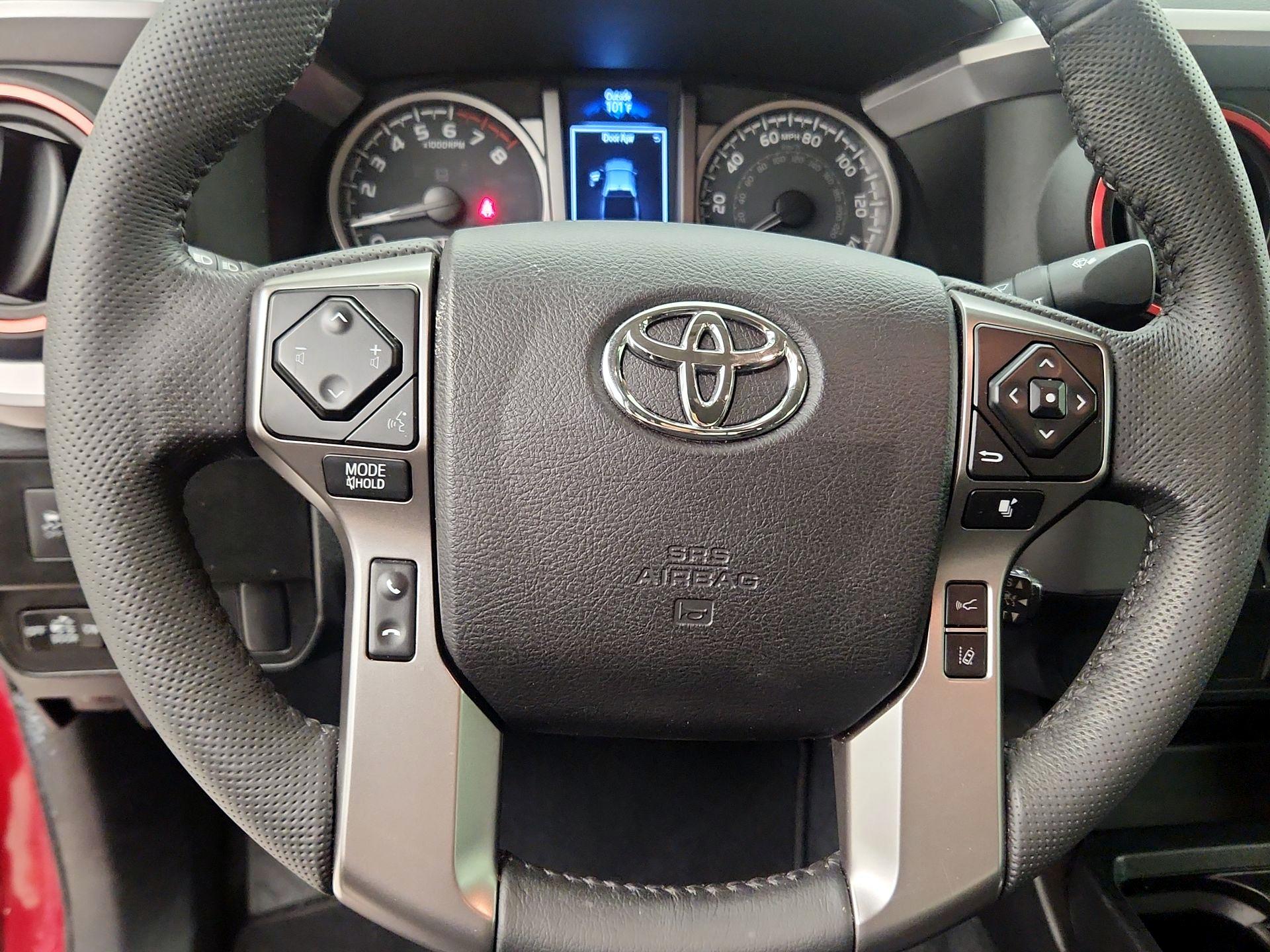 Thumbnail: 2022 Toyota Tacoma - 10