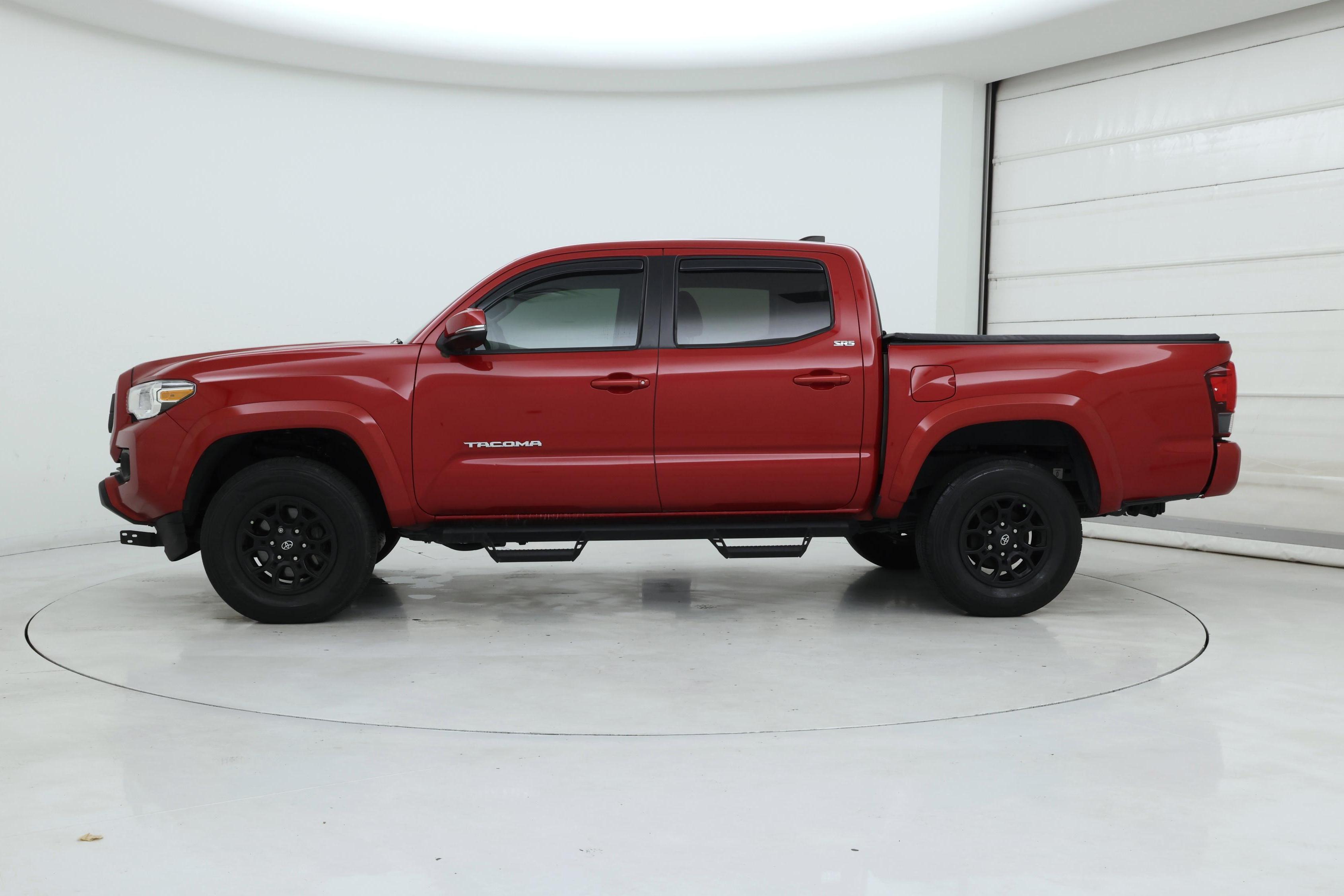 Thumbnail: 2022 Toyota Tacoma - 3