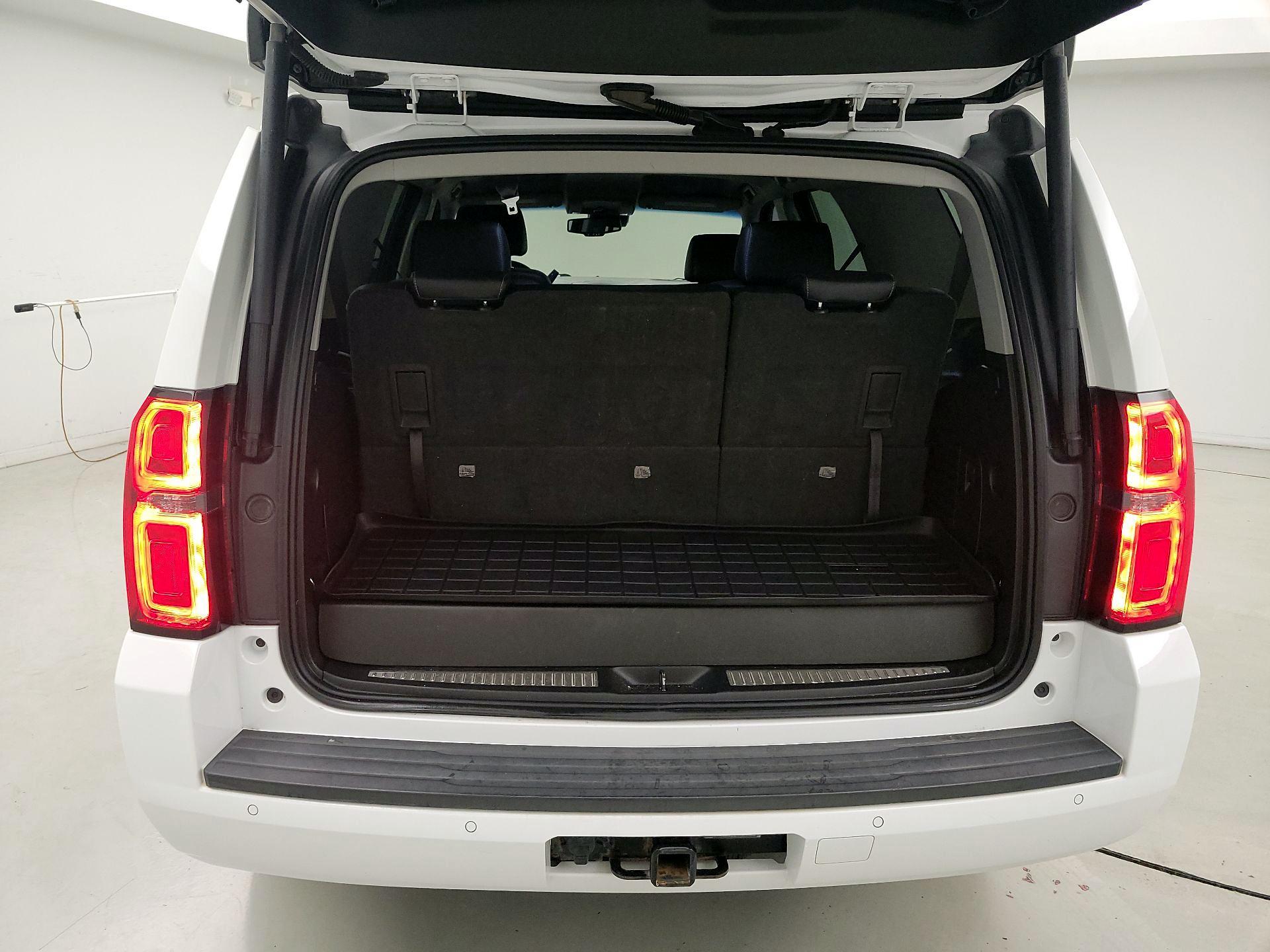 Thumbnail: 2020 Chevrolet Tahoe - 18