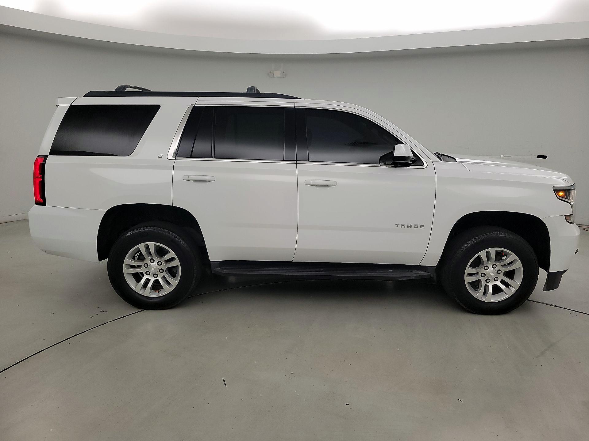 Thumbnail: 2020 Chevrolet Tahoe - 4