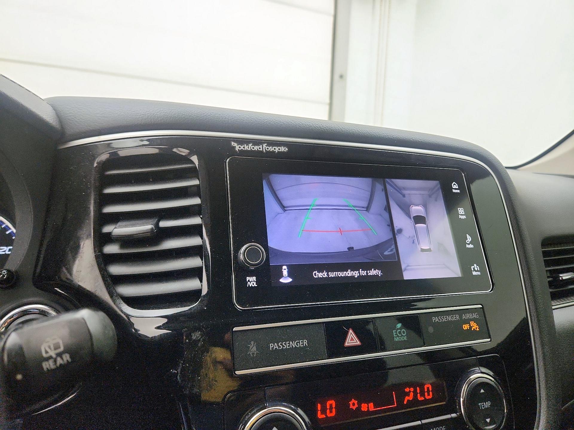 Thumbnail: 2019 Mitsubishi Outlander - 14