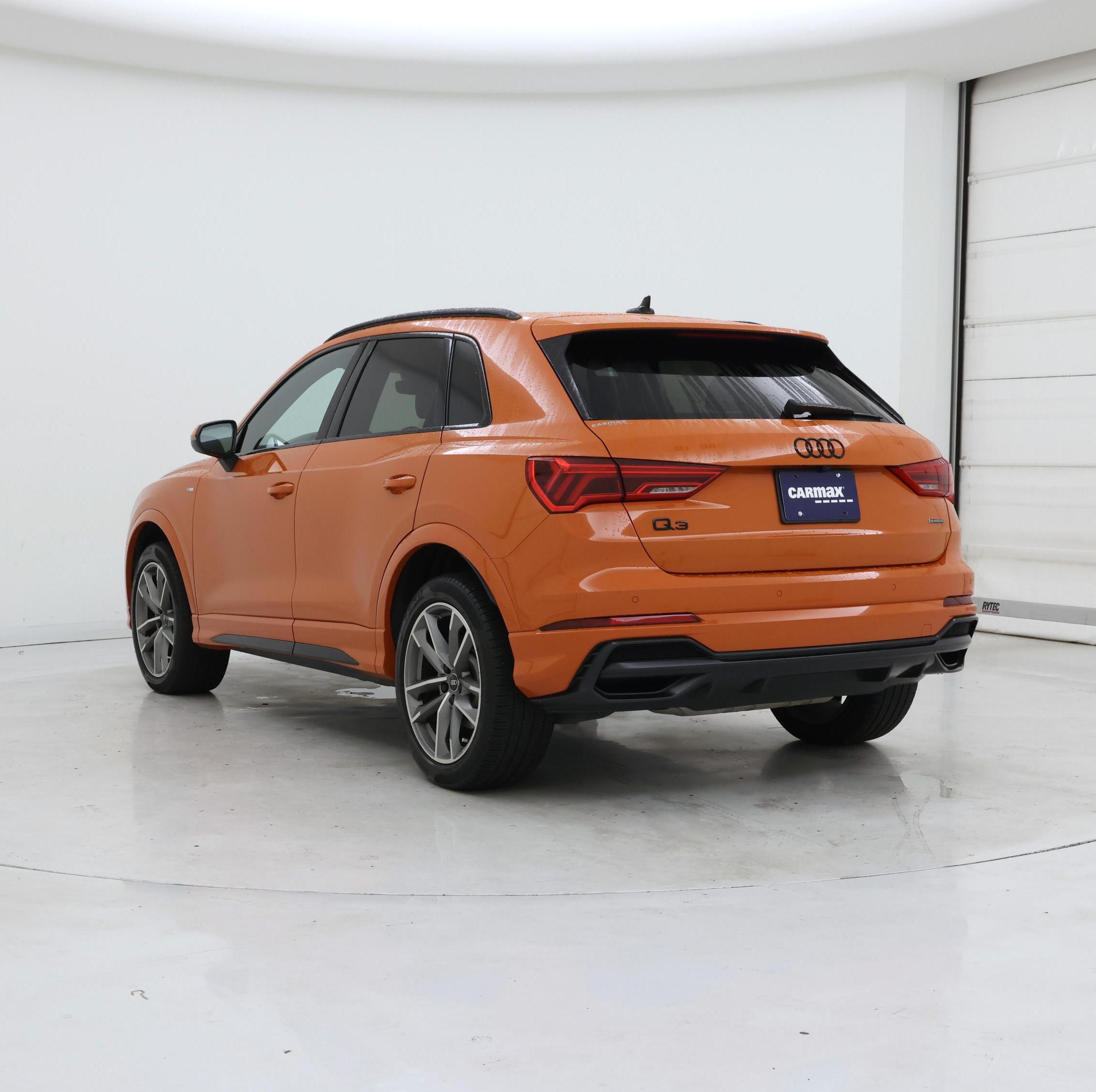 Thumbnail: 2022 Audi Q3 - 2
