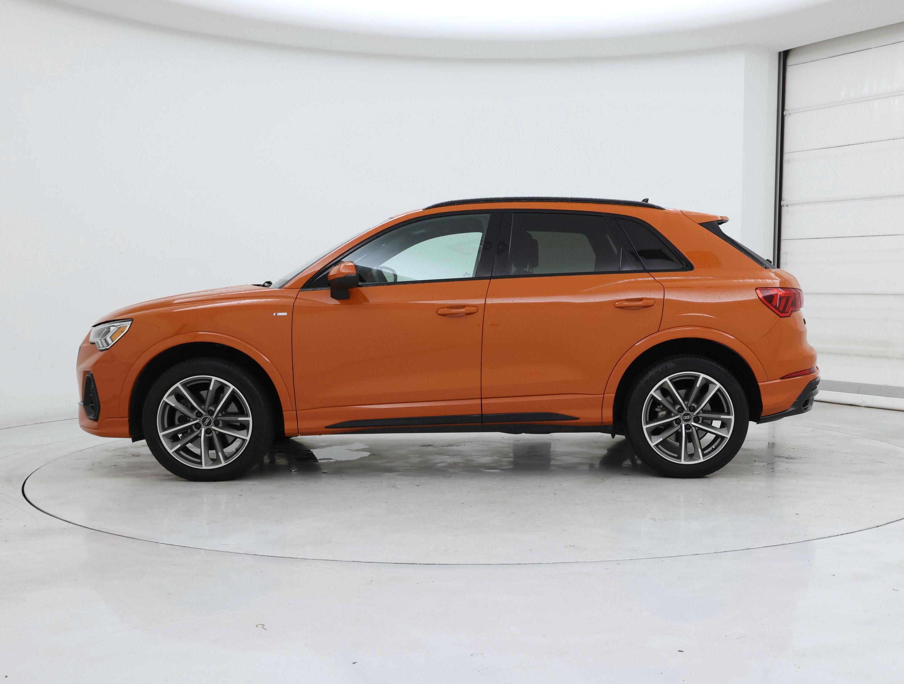 Thumbnail: 2022 Audi Q3 - 3