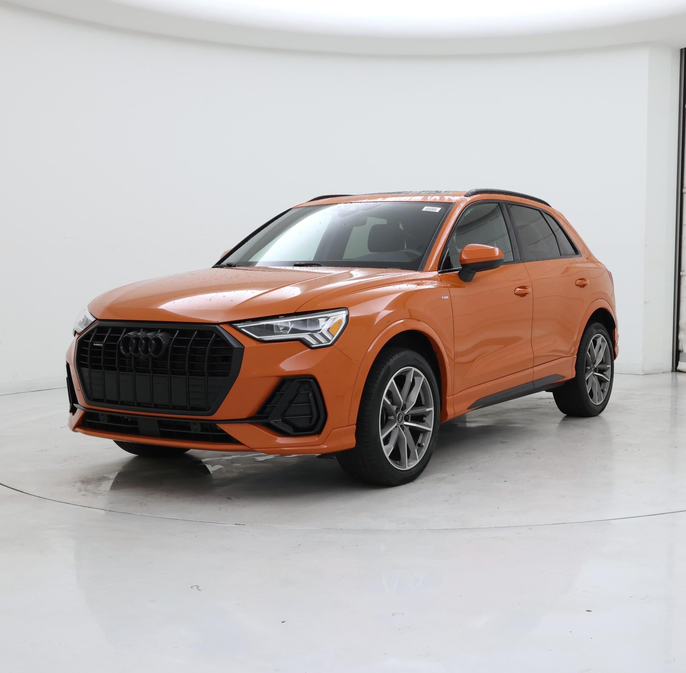 Thumbnail: 2022 Audi Q3 - 4