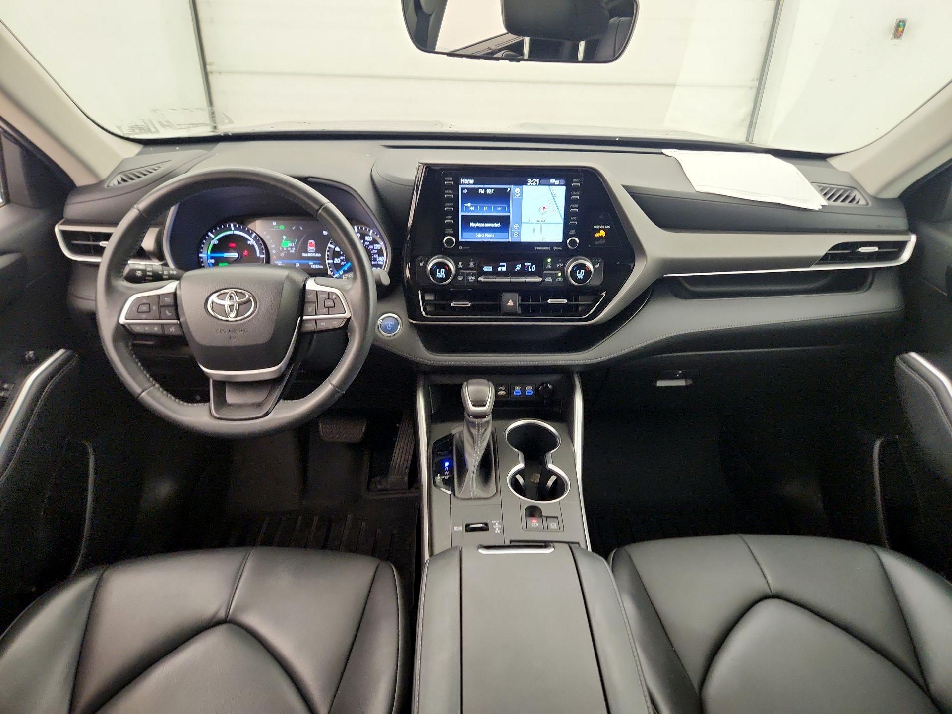 Thumbnail: 2022 Toyota Highlander - 9