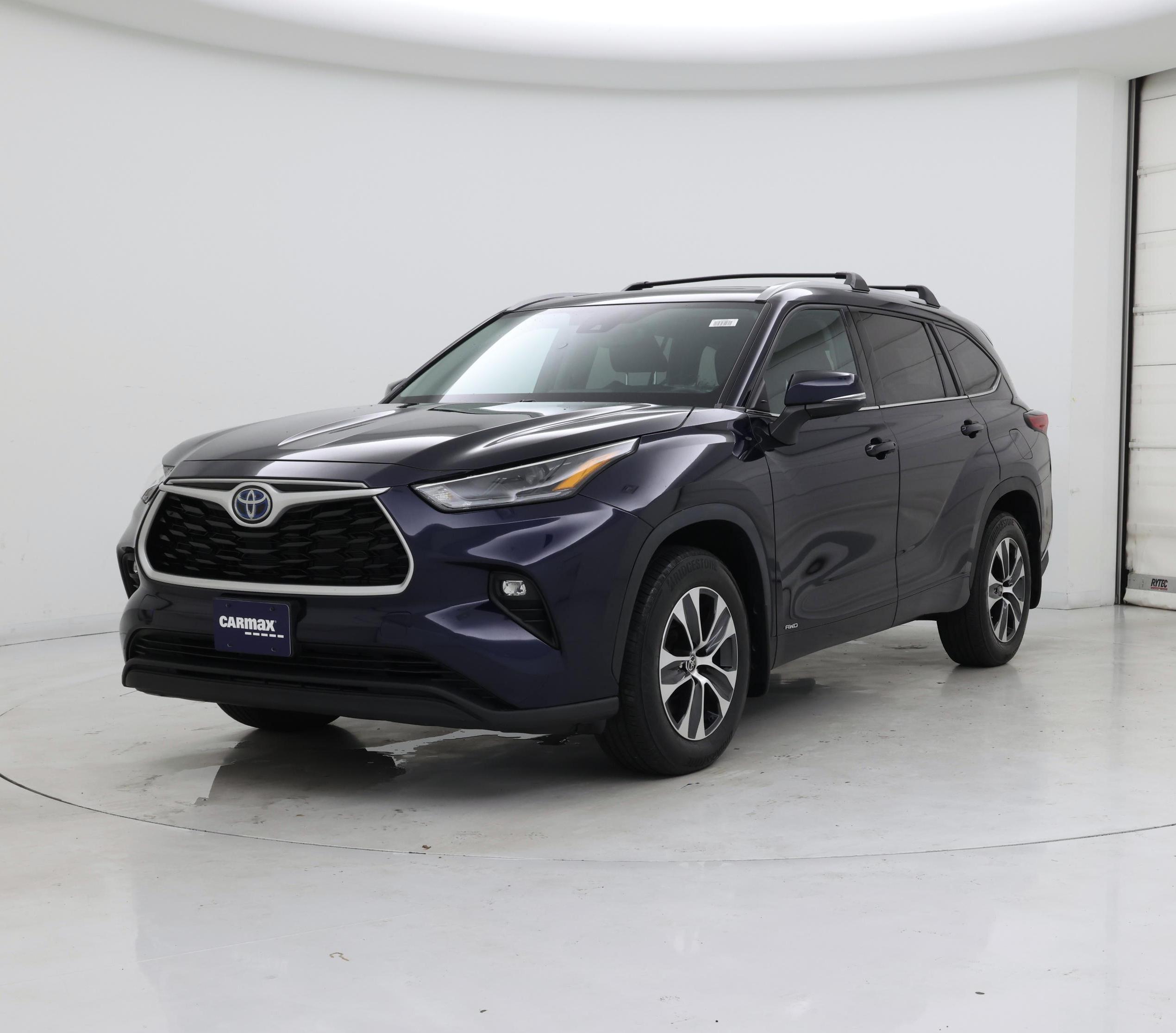 Thumbnail: 2022 Toyota Highlander - 4