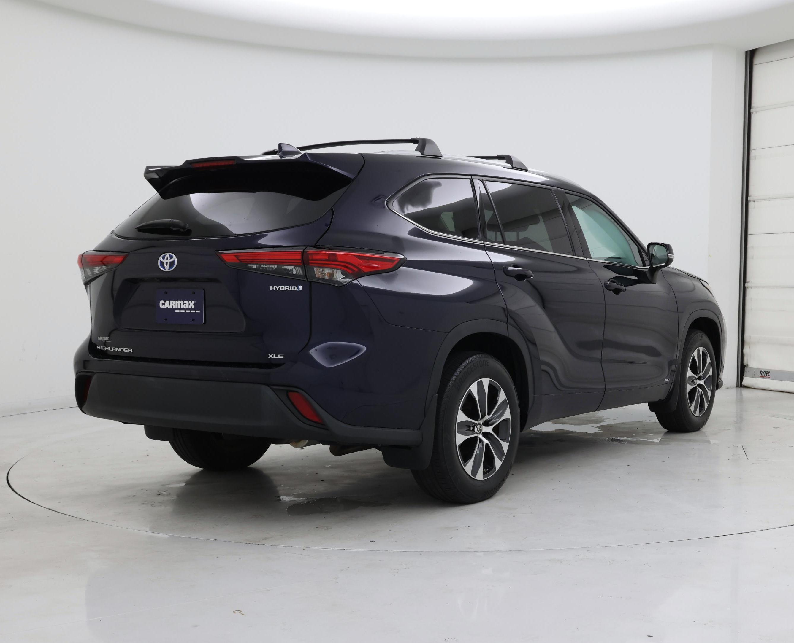 Thumbnail: 2022 Toyota Highlander - 8