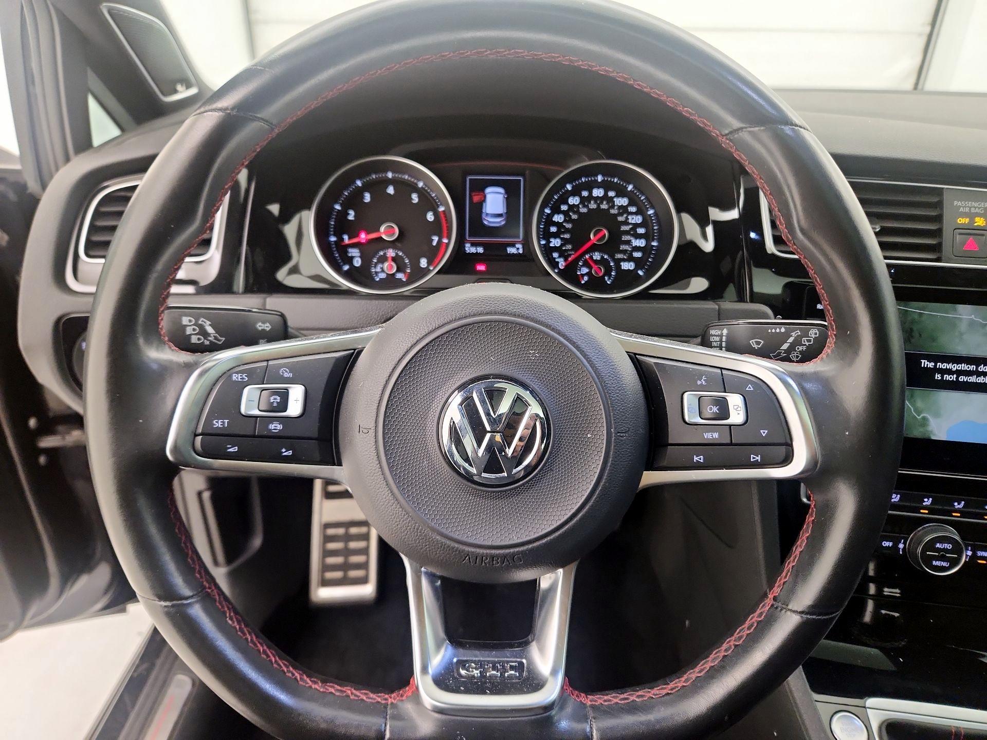 Thumbnail: 2019 Volkswagen Golf - 10