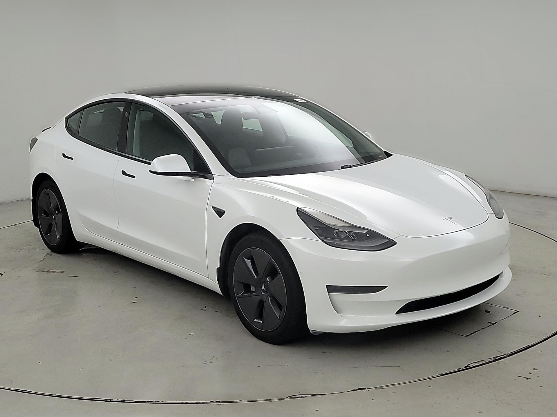 Thumbnail: 2021 Tesla Model 3 - 1