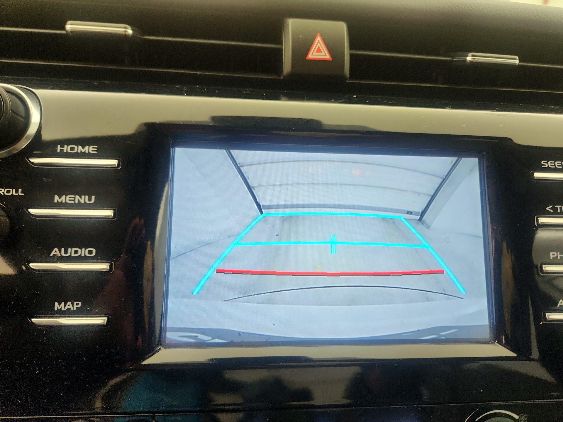 Thumbnail: 2019 Toyota Camry - 14