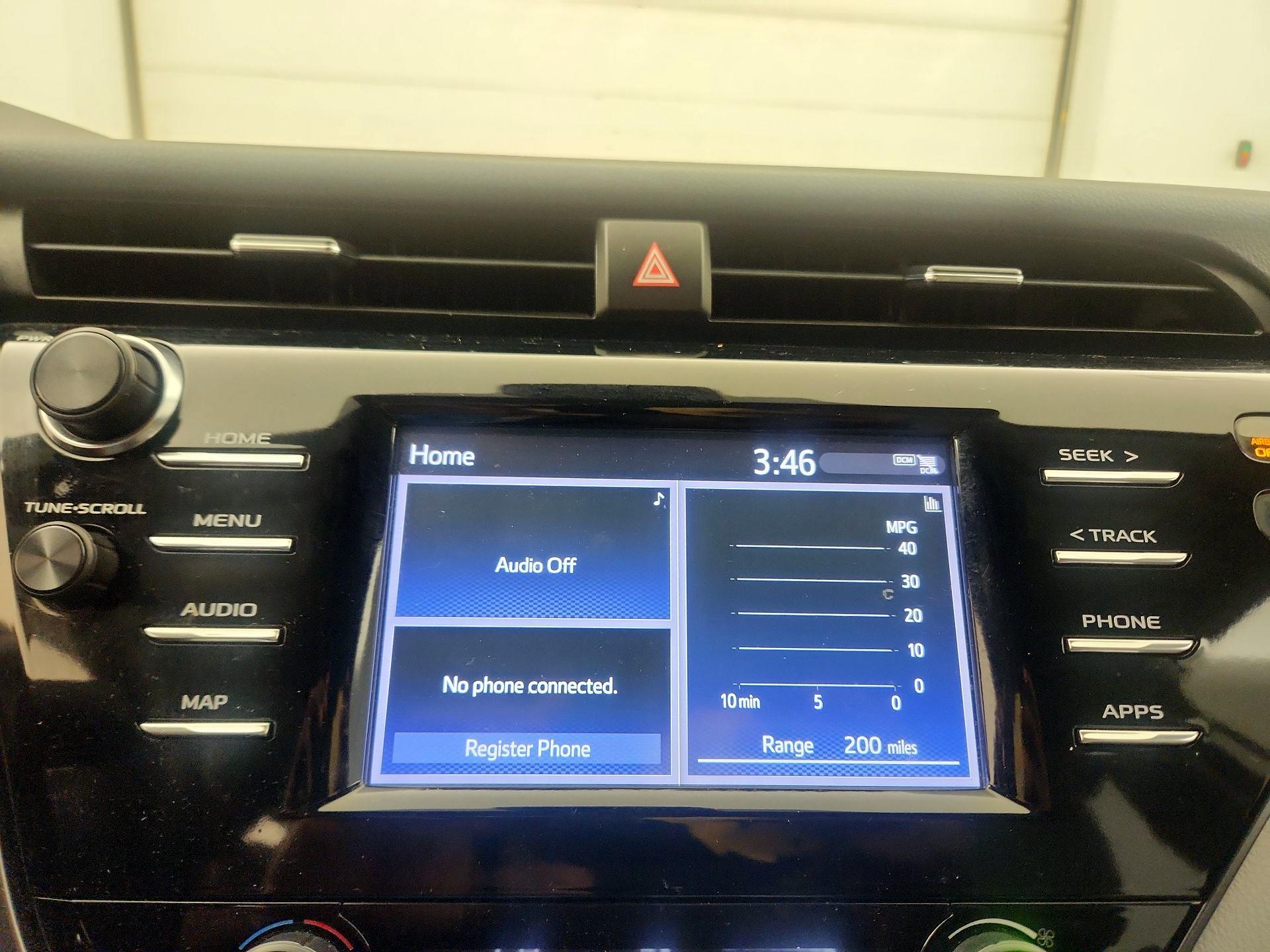 Thumbnail: 2019 Toyota Camry - 15