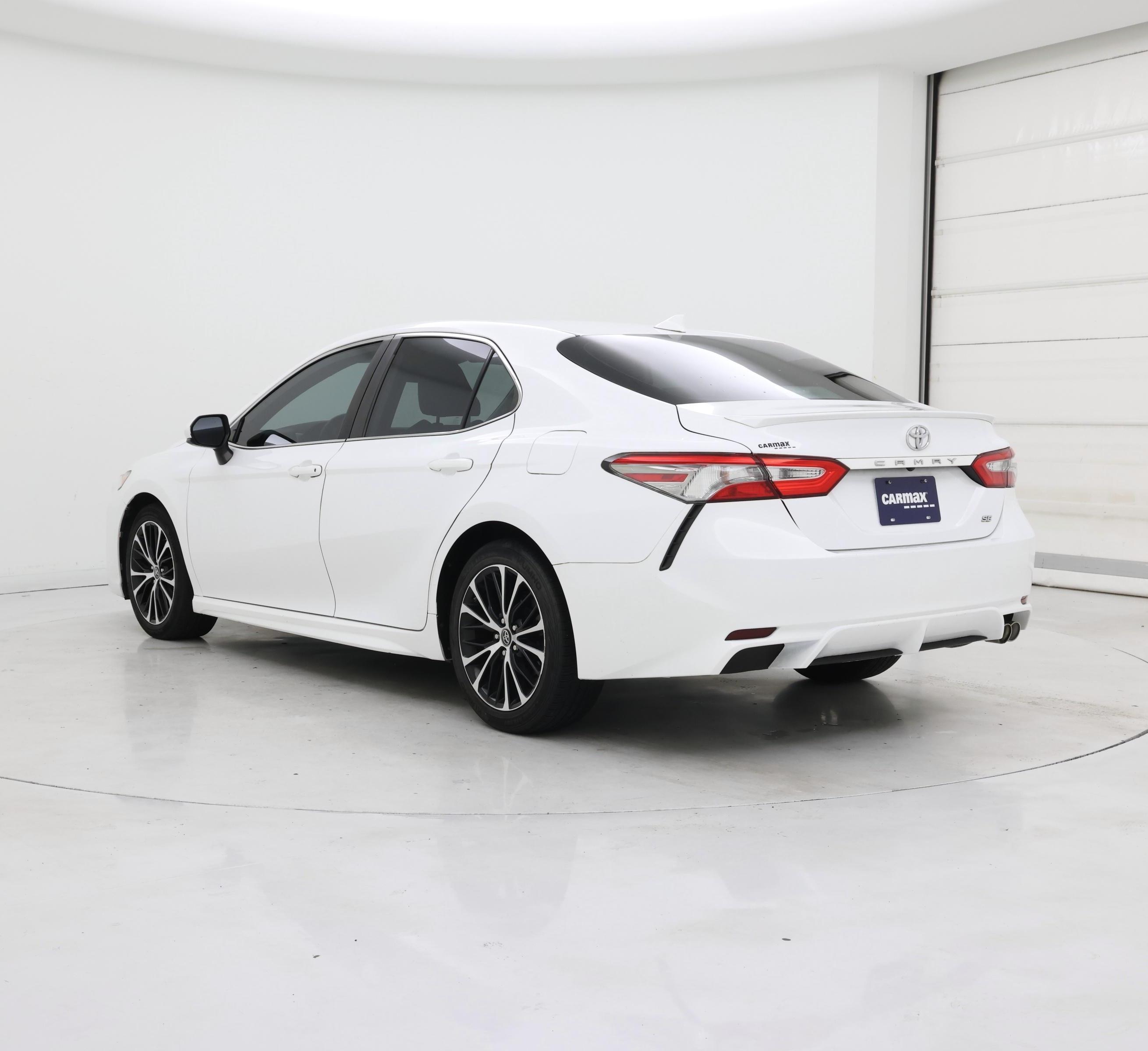 Thumbnail: 2019 Toyota Camry - 2