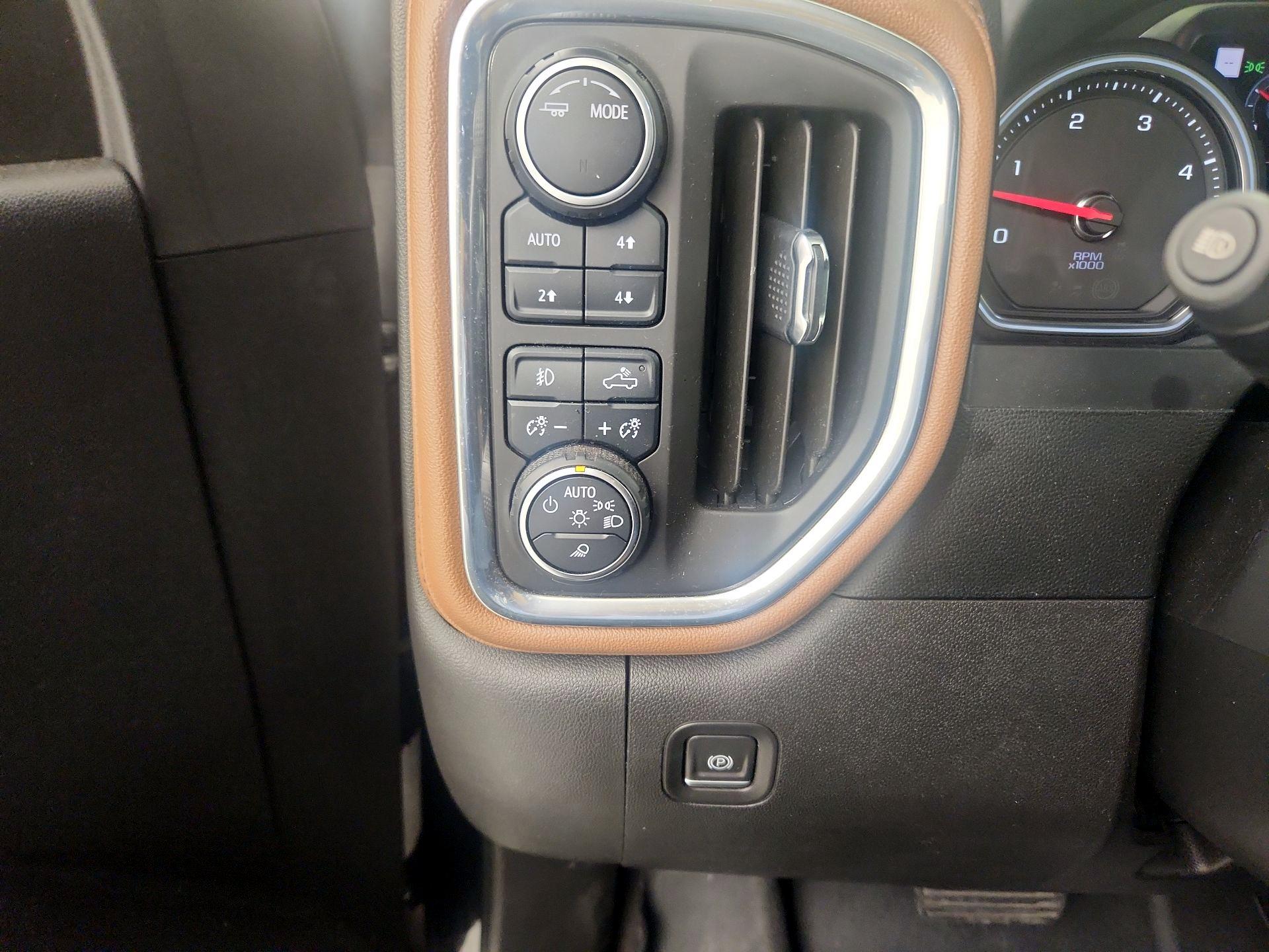 Thumbnail: 2022 Chevrolet Silverado 2500 - 13