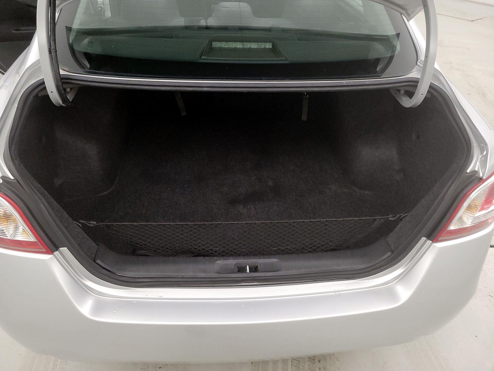 Thumbnail: 2013 Nissan Altima - 17