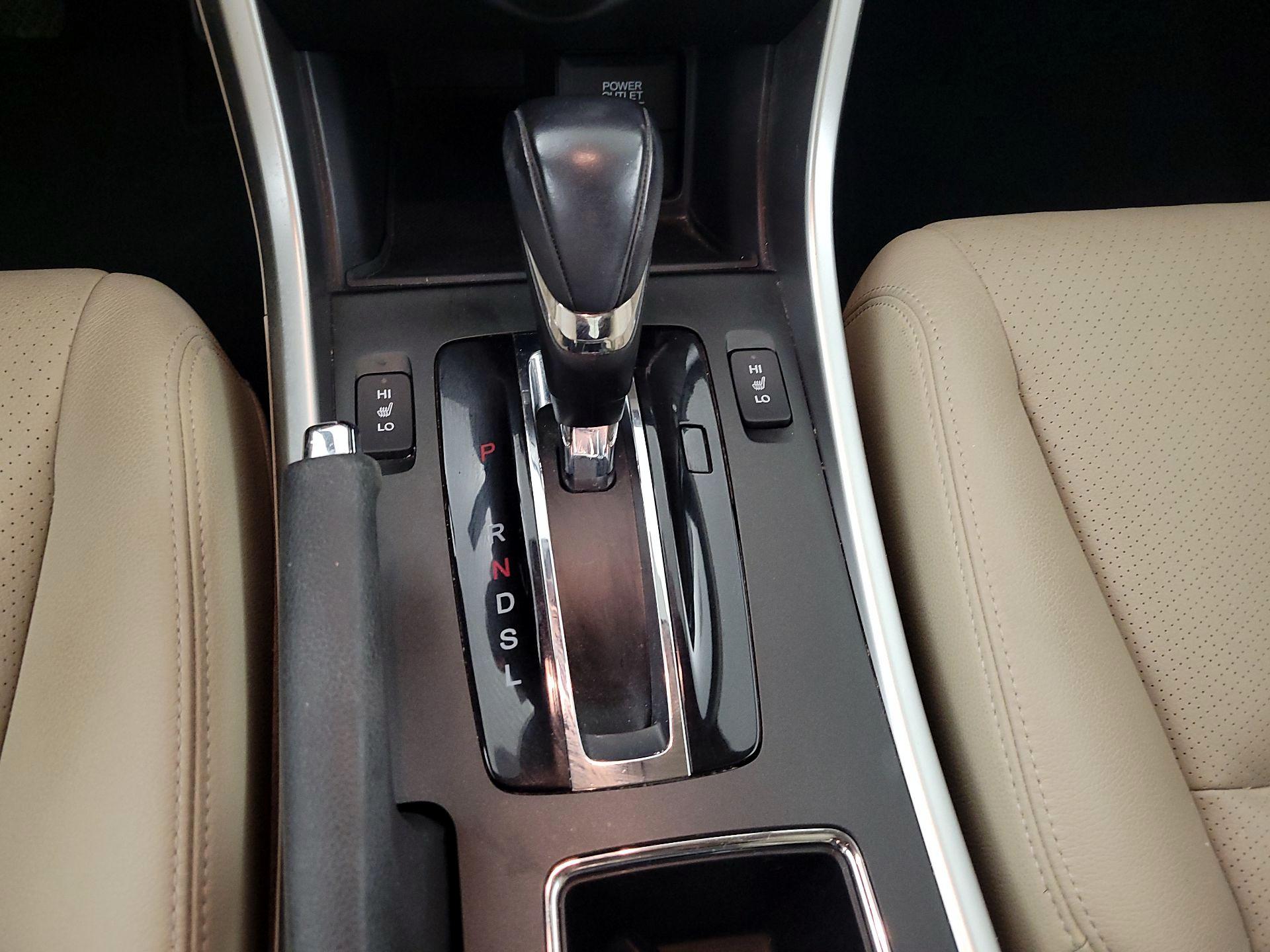 Thumbnail: 2014 Honda Accord - 16