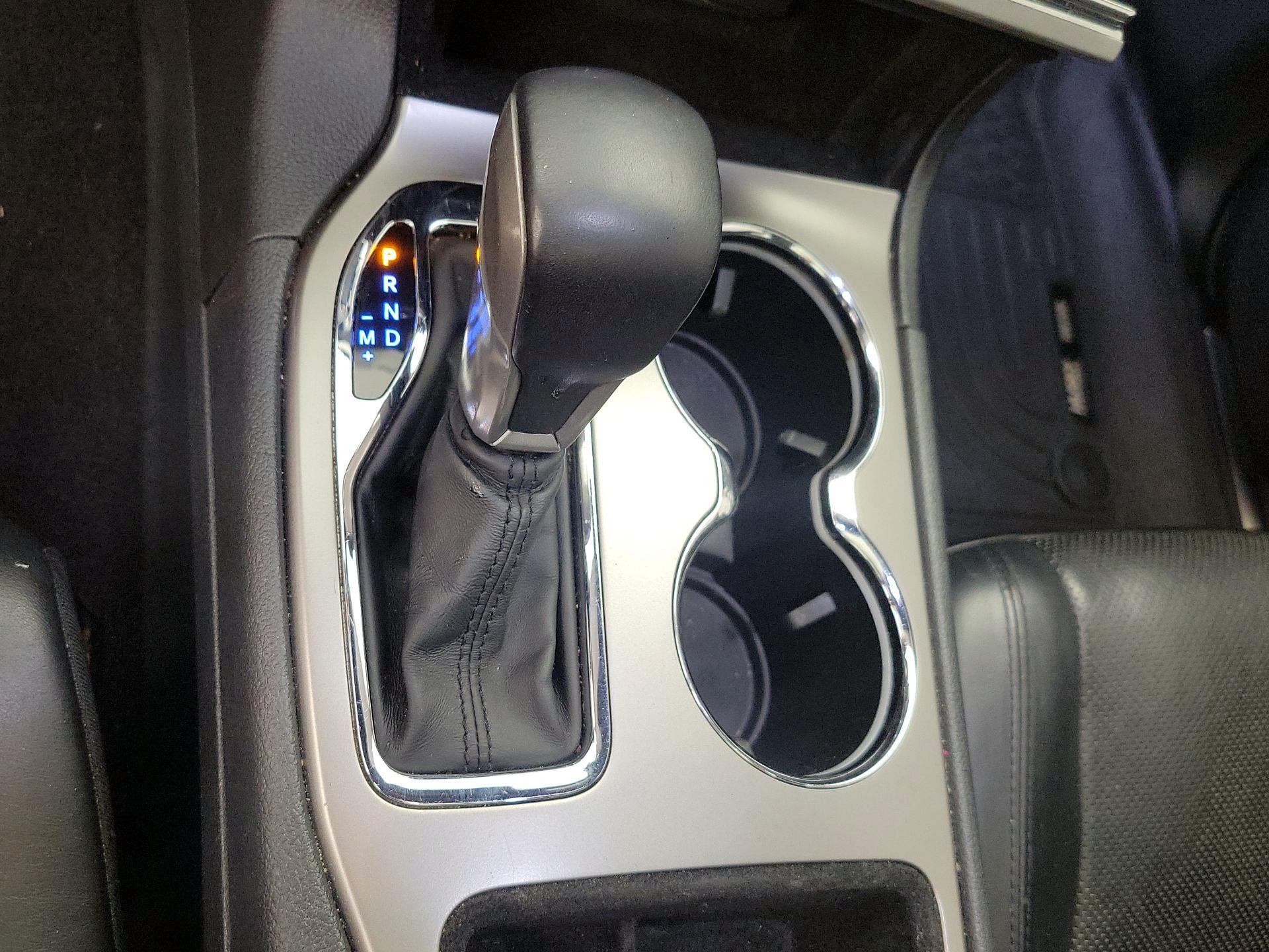 Thumbnail: 2019 Jeep Grand Cherokee - 18