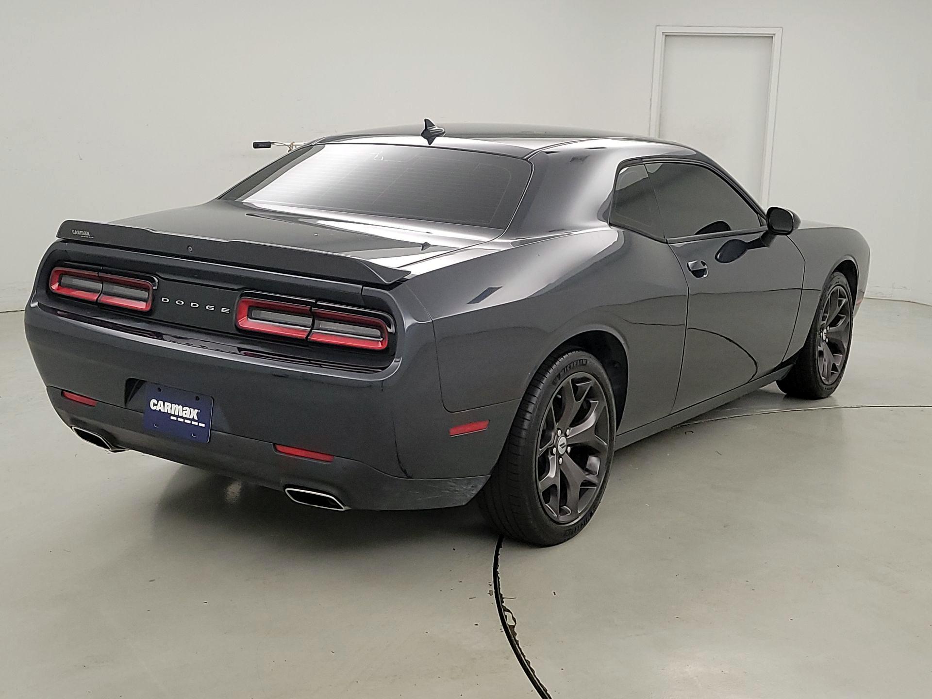Thumbnail: 2018 Dodge Challenger - 5