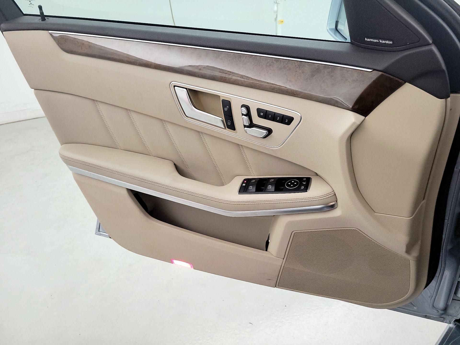 Thumbnail: 2015 Mercedes-Benz E-Class - 10
