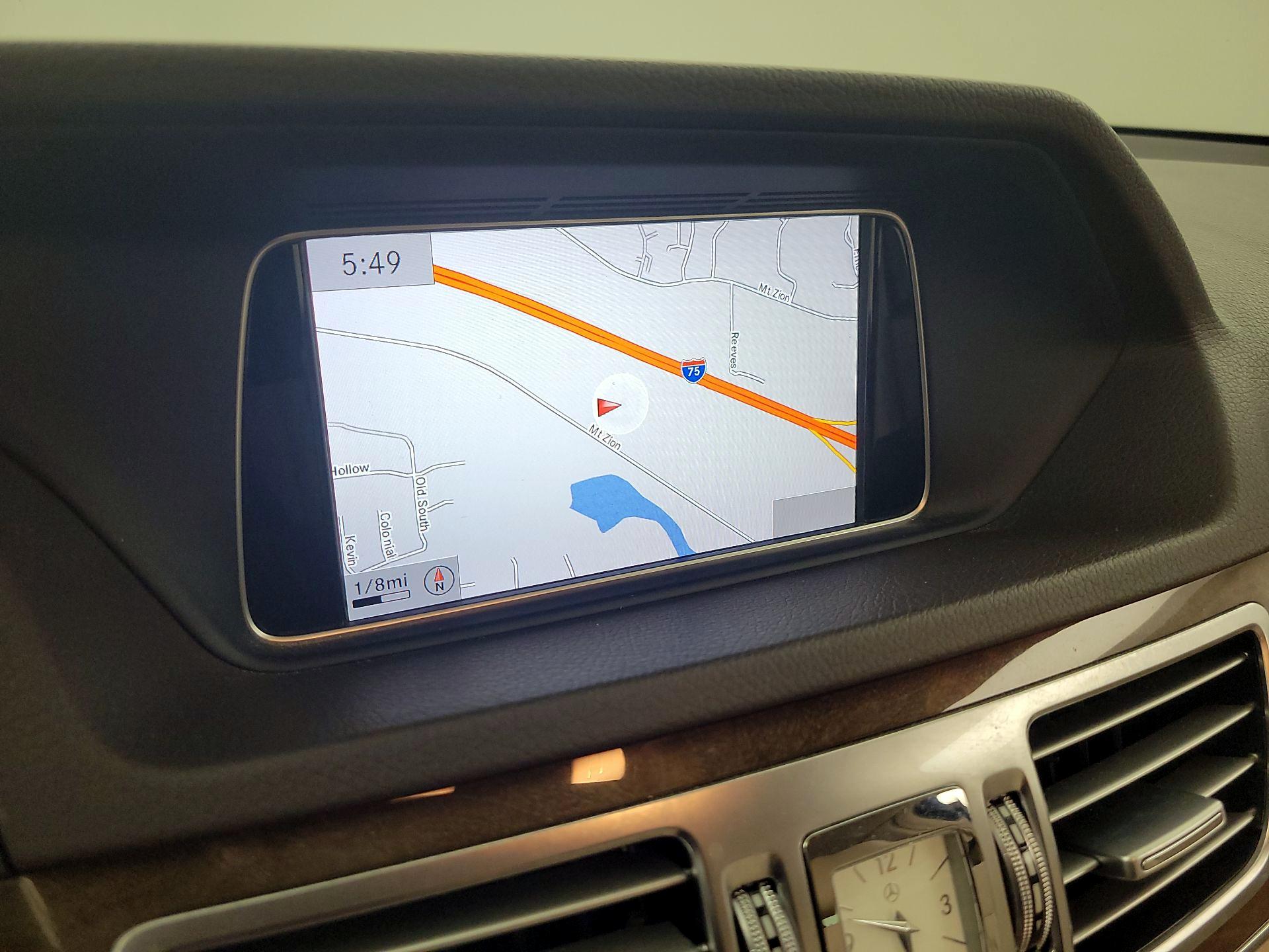 Thumbnail: 2015 Mercedes-Benz E-Class - 12