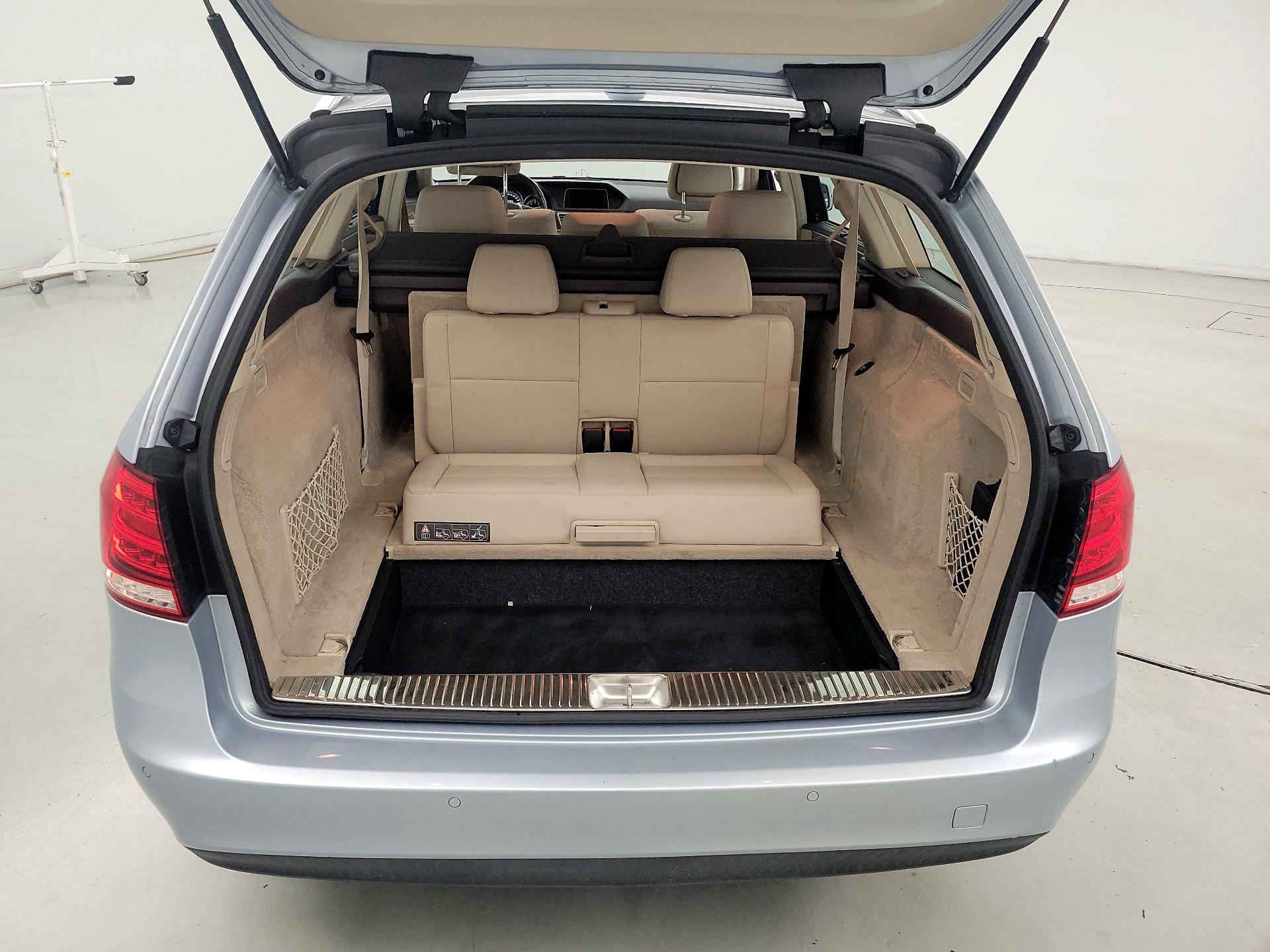 Thumbnail: 2015 Mercedes-Benz E-Class - 20