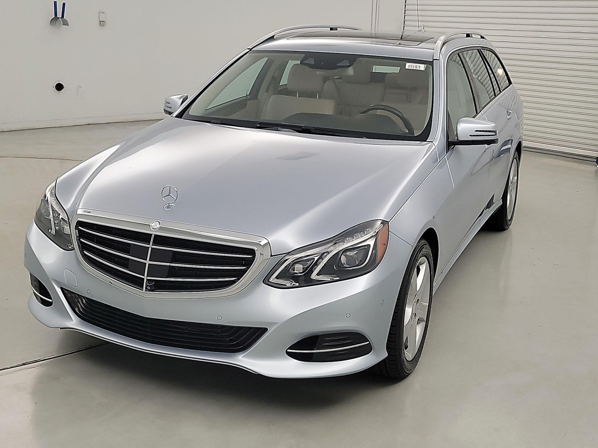 Thumbnail: 2015 Mercedes-Benz E-Class - 3
