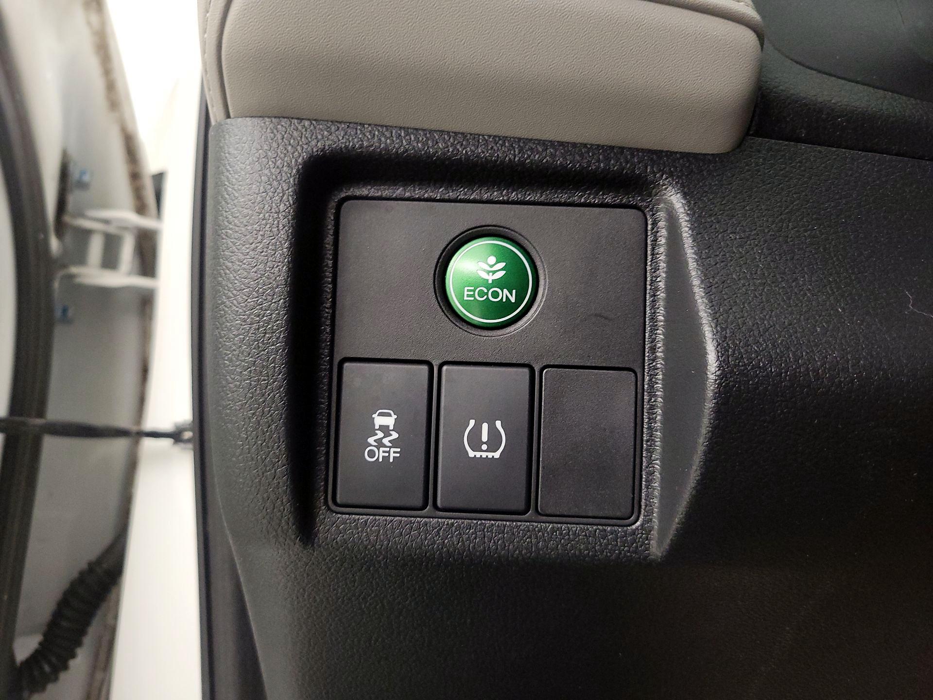 Thumbnail: 2018 Honda HR-V - 11