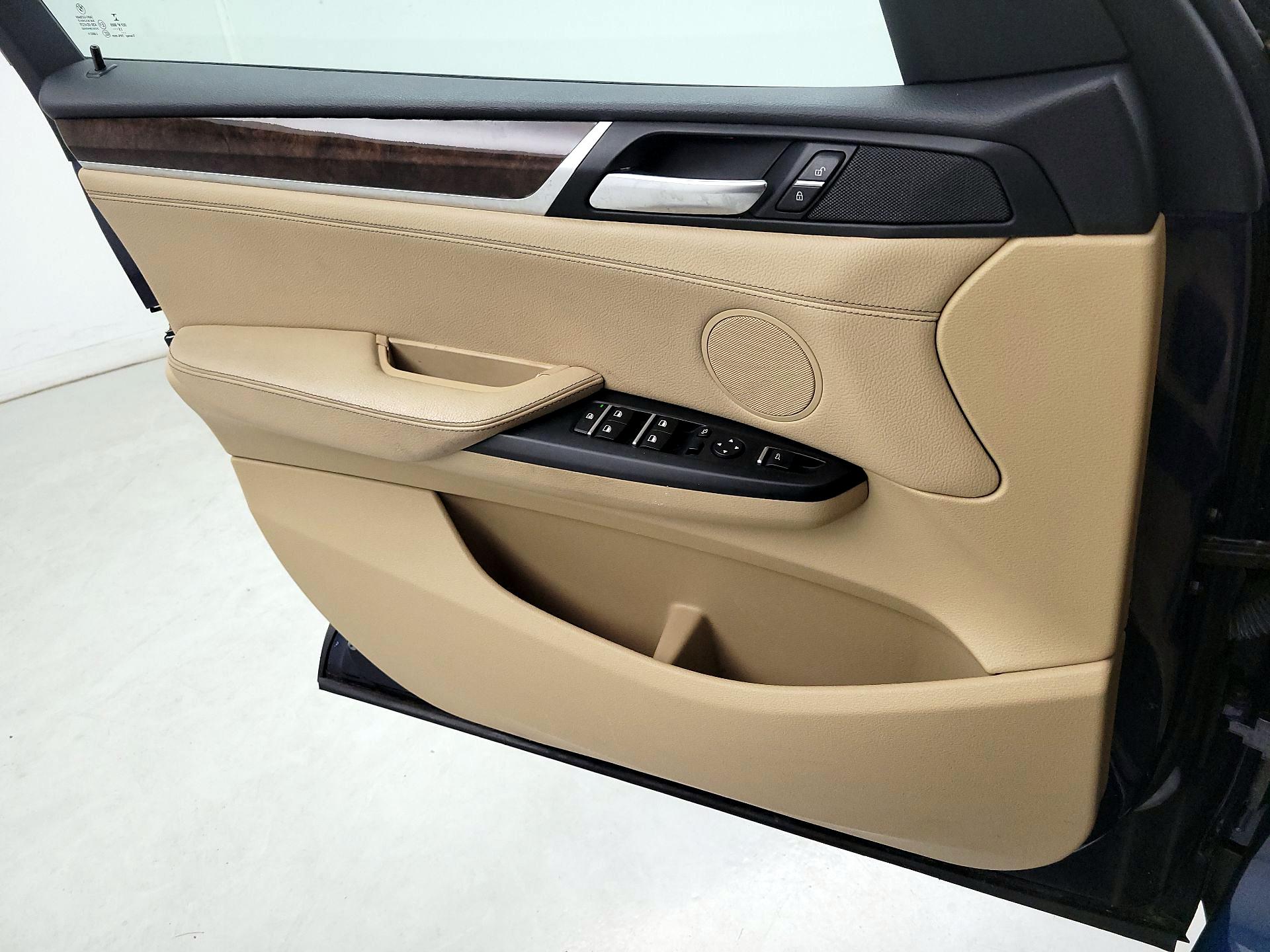 Thumbnail: 2016 BMW X3 - 10