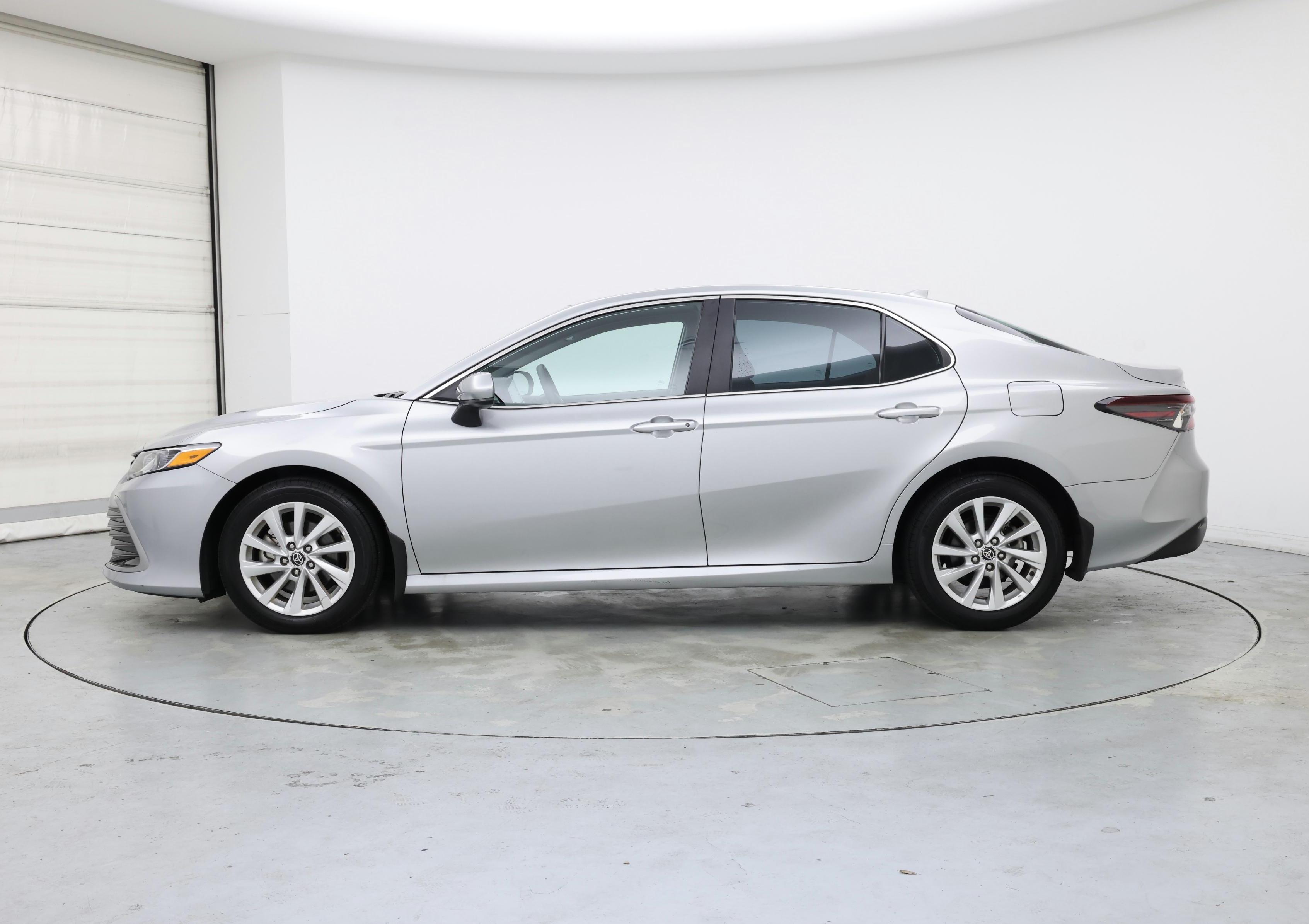 Thumbnail: 2023 Toyota Camry - 3