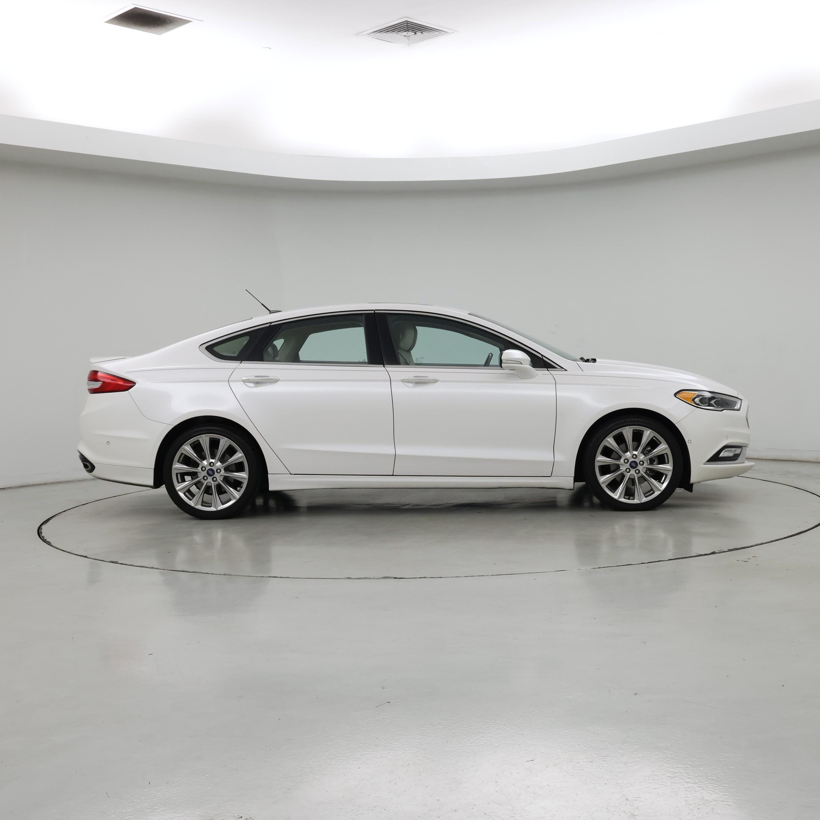 Thumbnail: 2017 Ford Fusion - 7