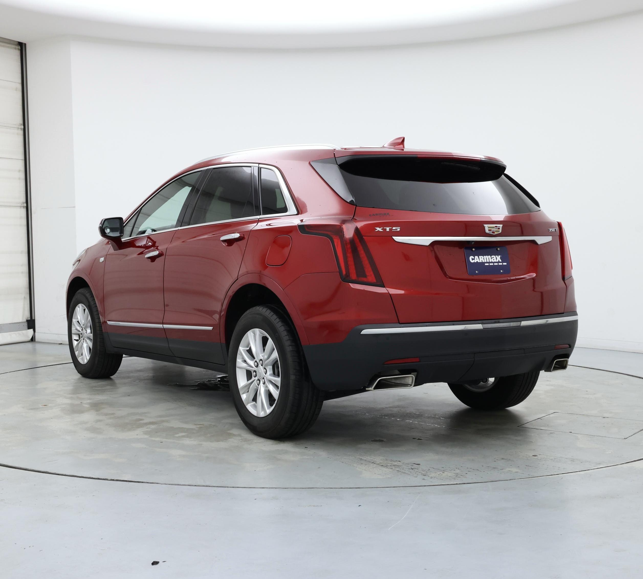 Thumbnail: 2024 Cadillac XT5 - 2