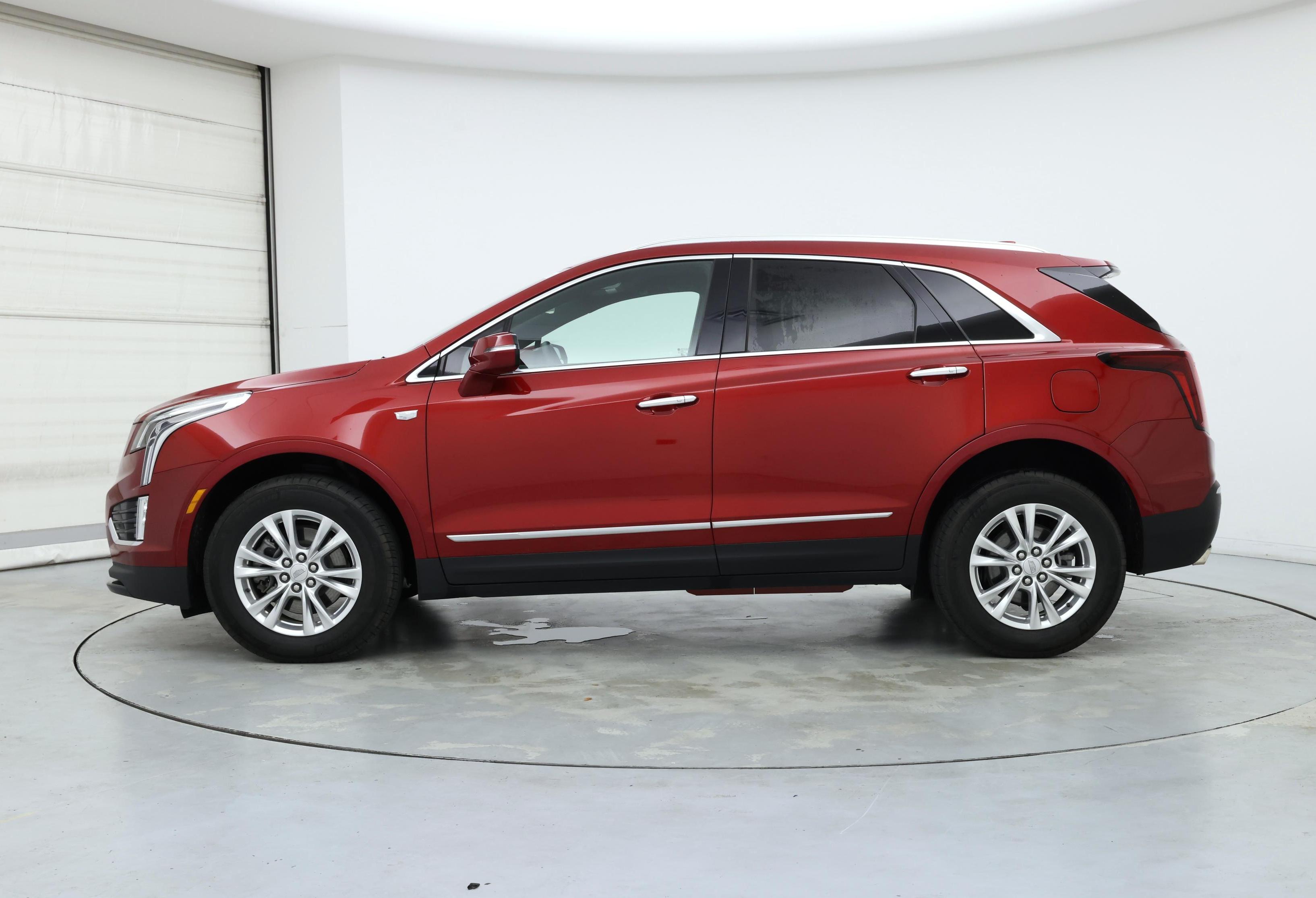Thumbnail: 2024 Cadillac XT5 - 3