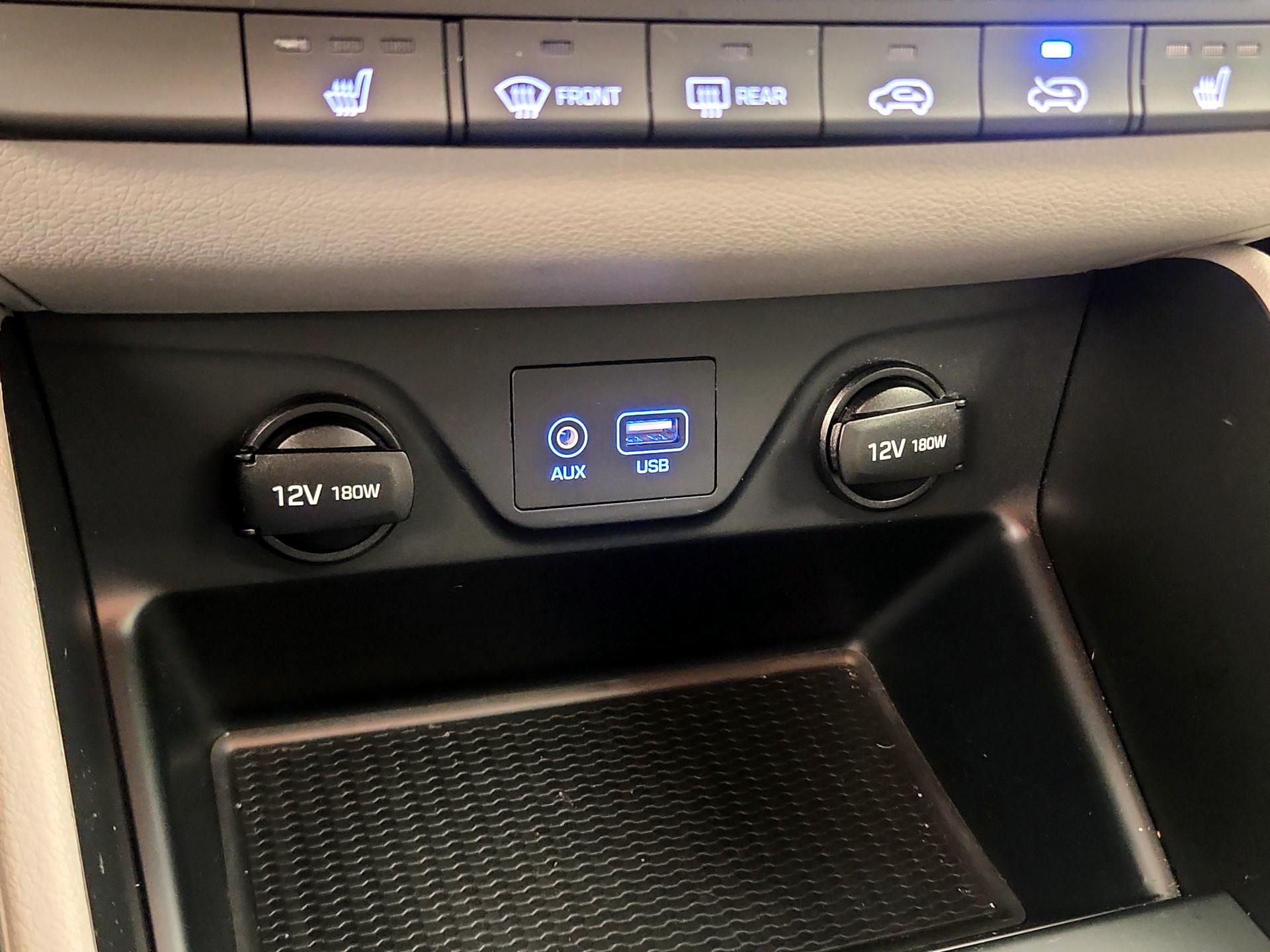 Thumbnail: 2019 Hyundai Tucson - 18