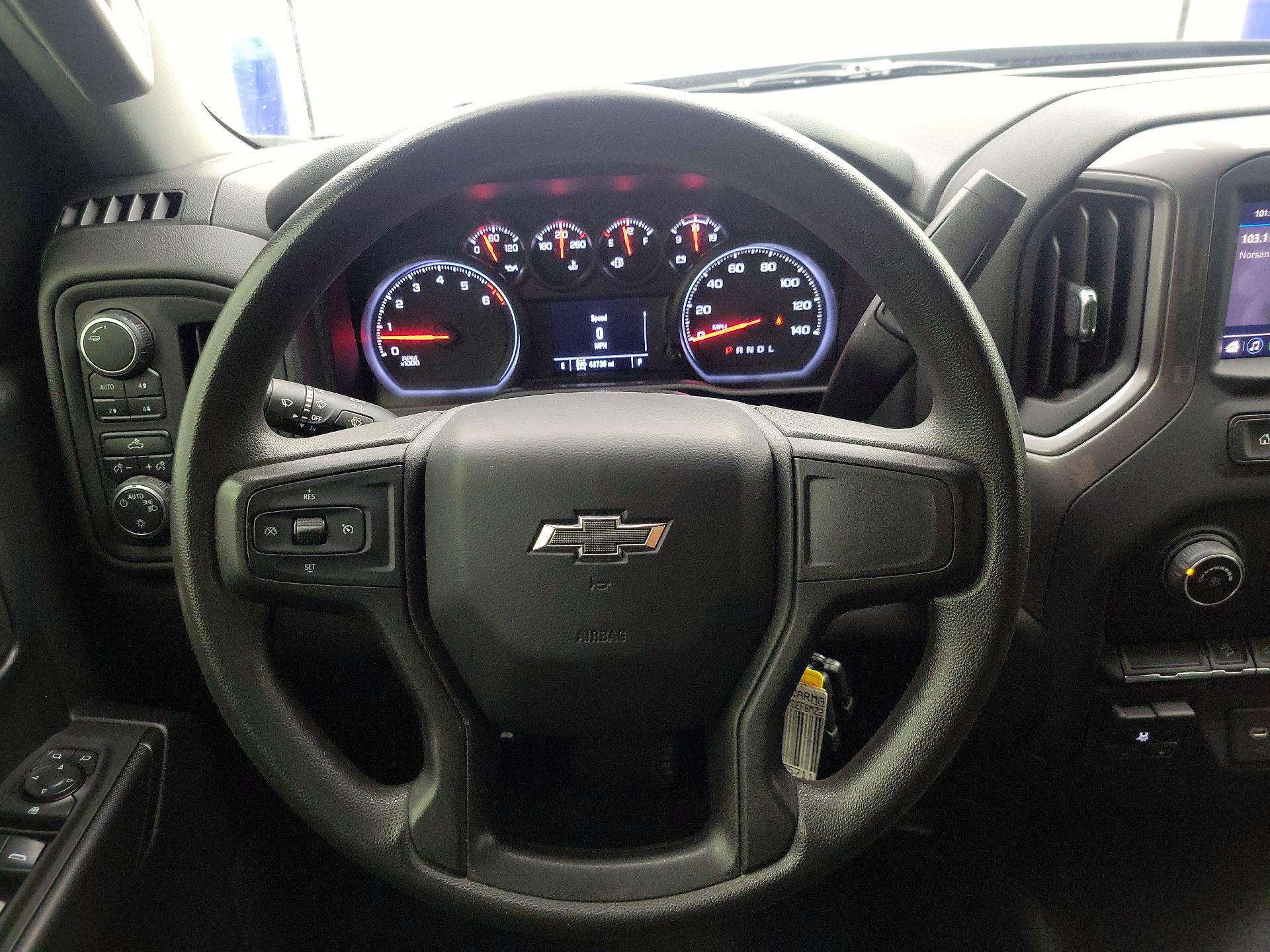 Thumbnail: 2021 Chevrolet Silverado 1500 - 10