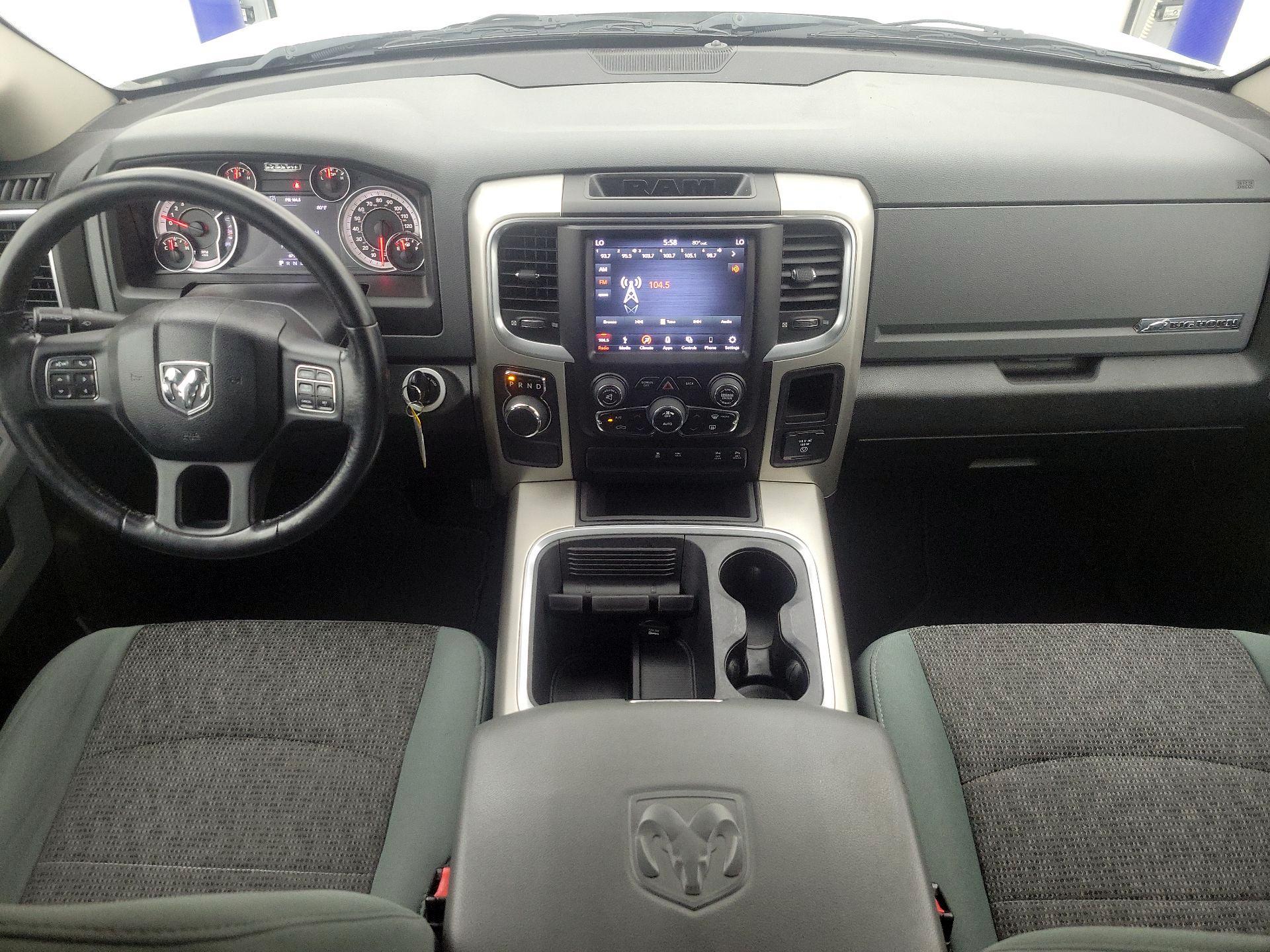 Thumbnail: 2019 RAM 1500 Classic - 9