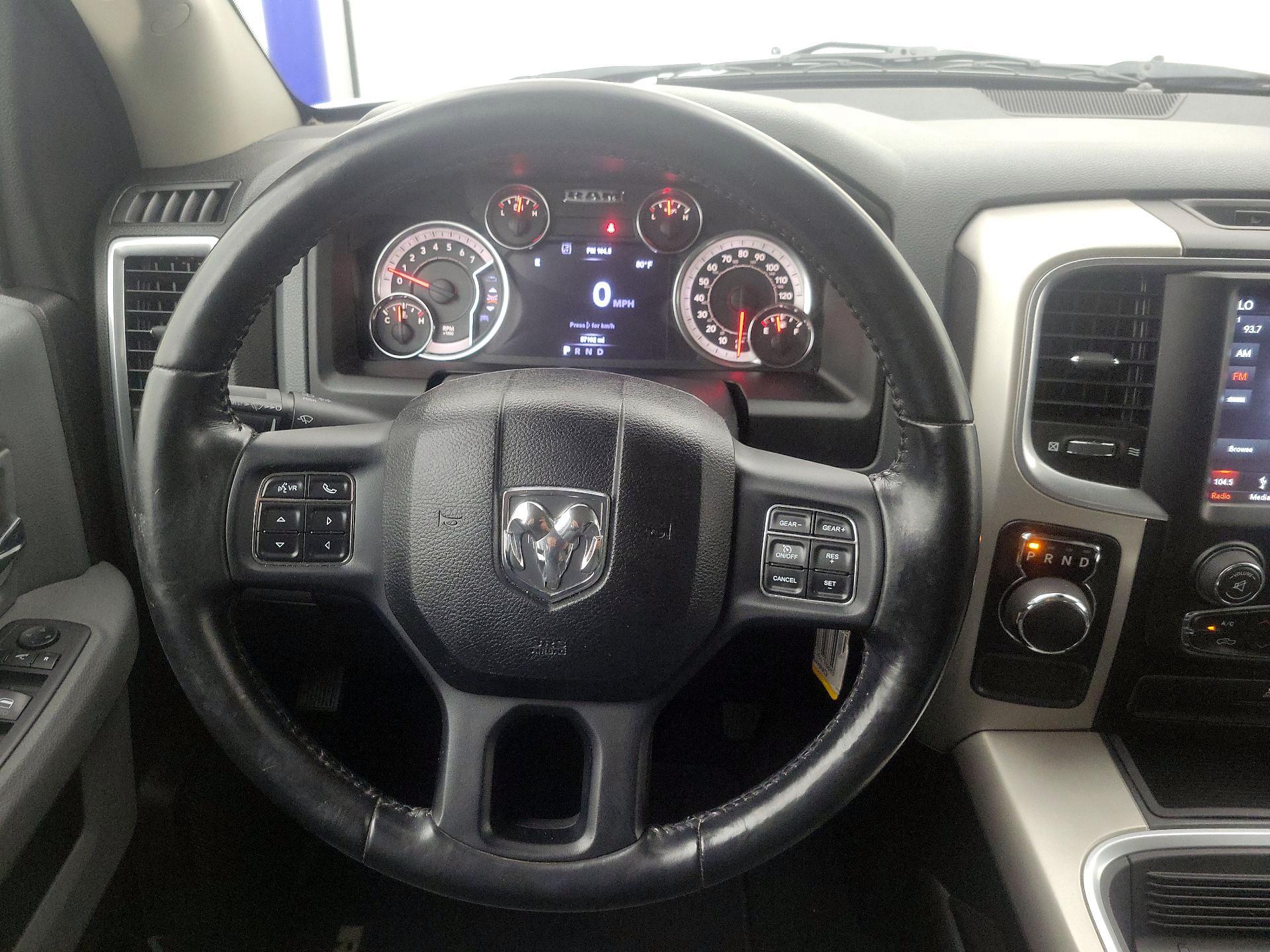 Thumbnail: 2019 RAM 1500 Classic - 10