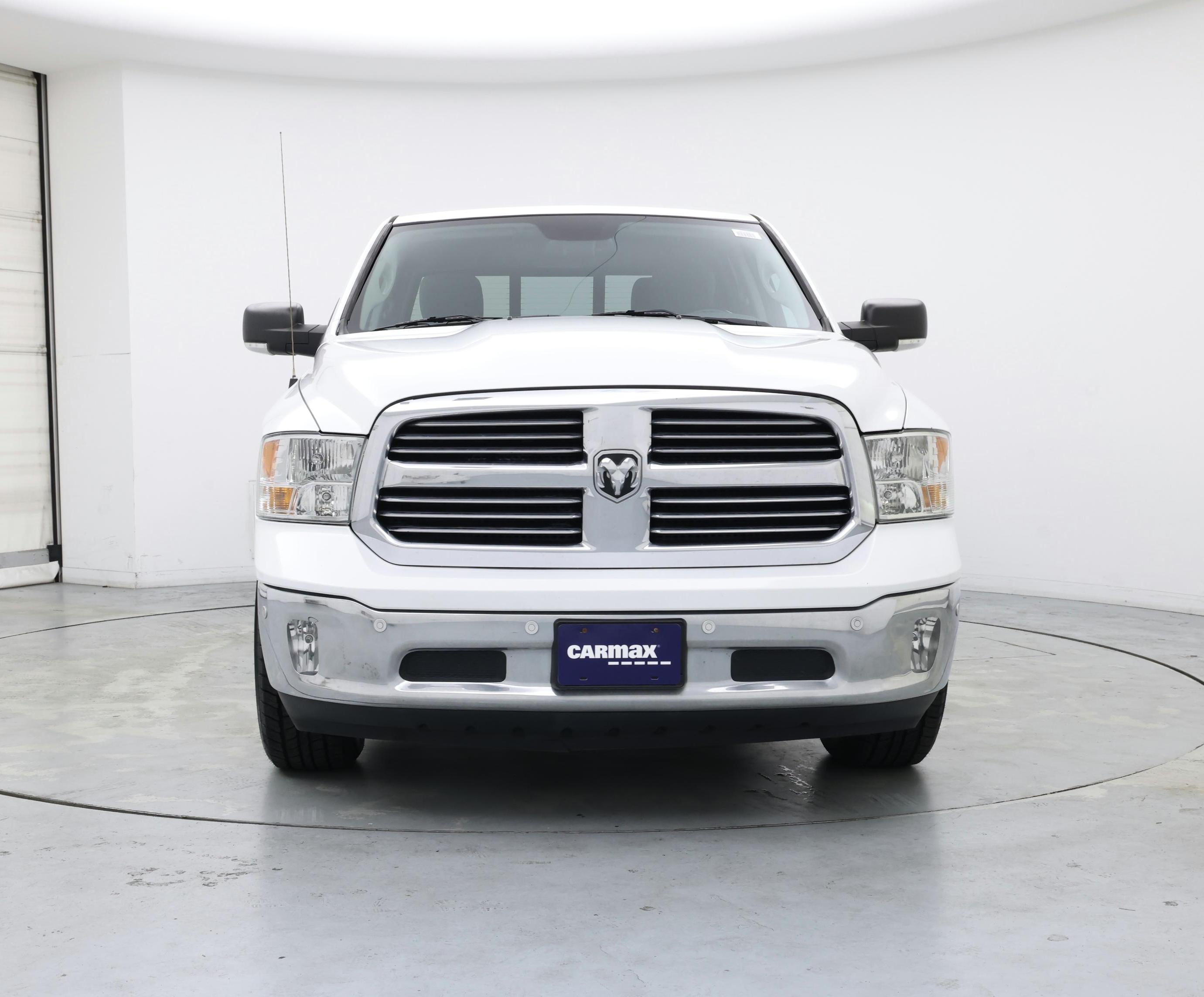 Thumbnail: 2019 RAM 1500 Classic - 5