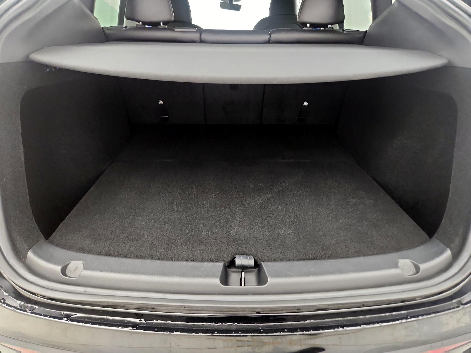 Thumbnail: 2023 Tesla Model Y - 19