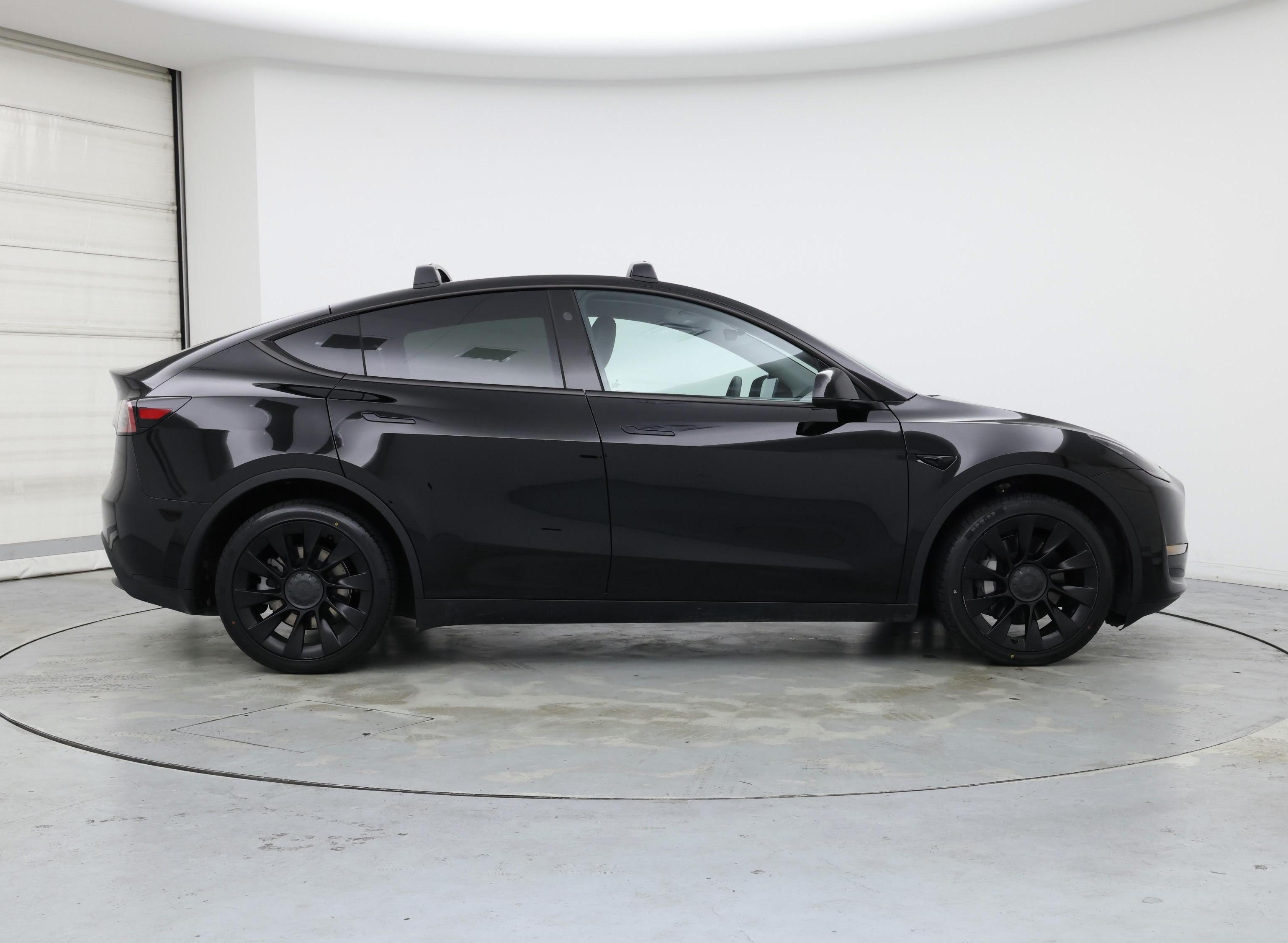 Thumbnail: 2023 Tesla Model Y - 7